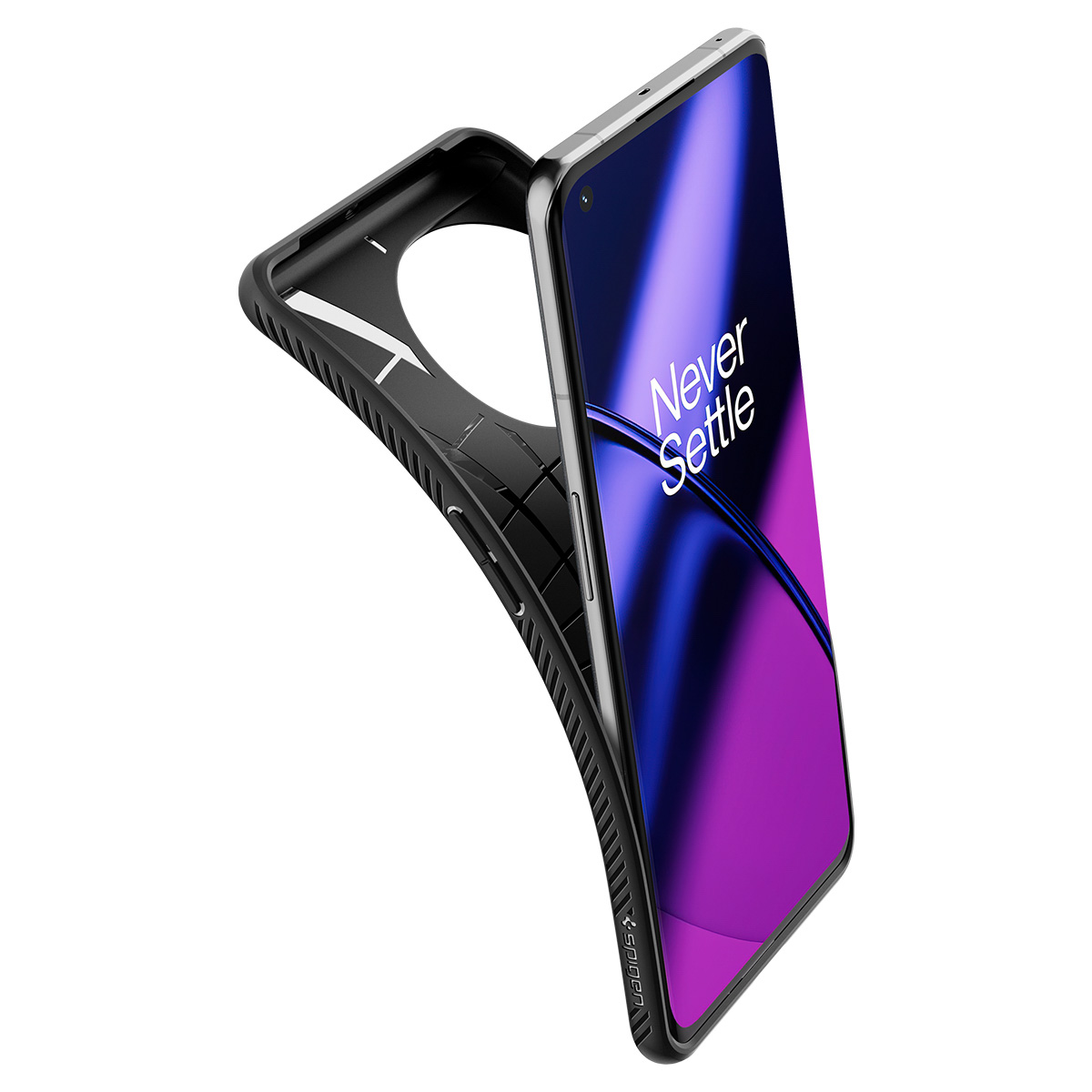 Custodia nera con telefono viola. Sfondo bianco.