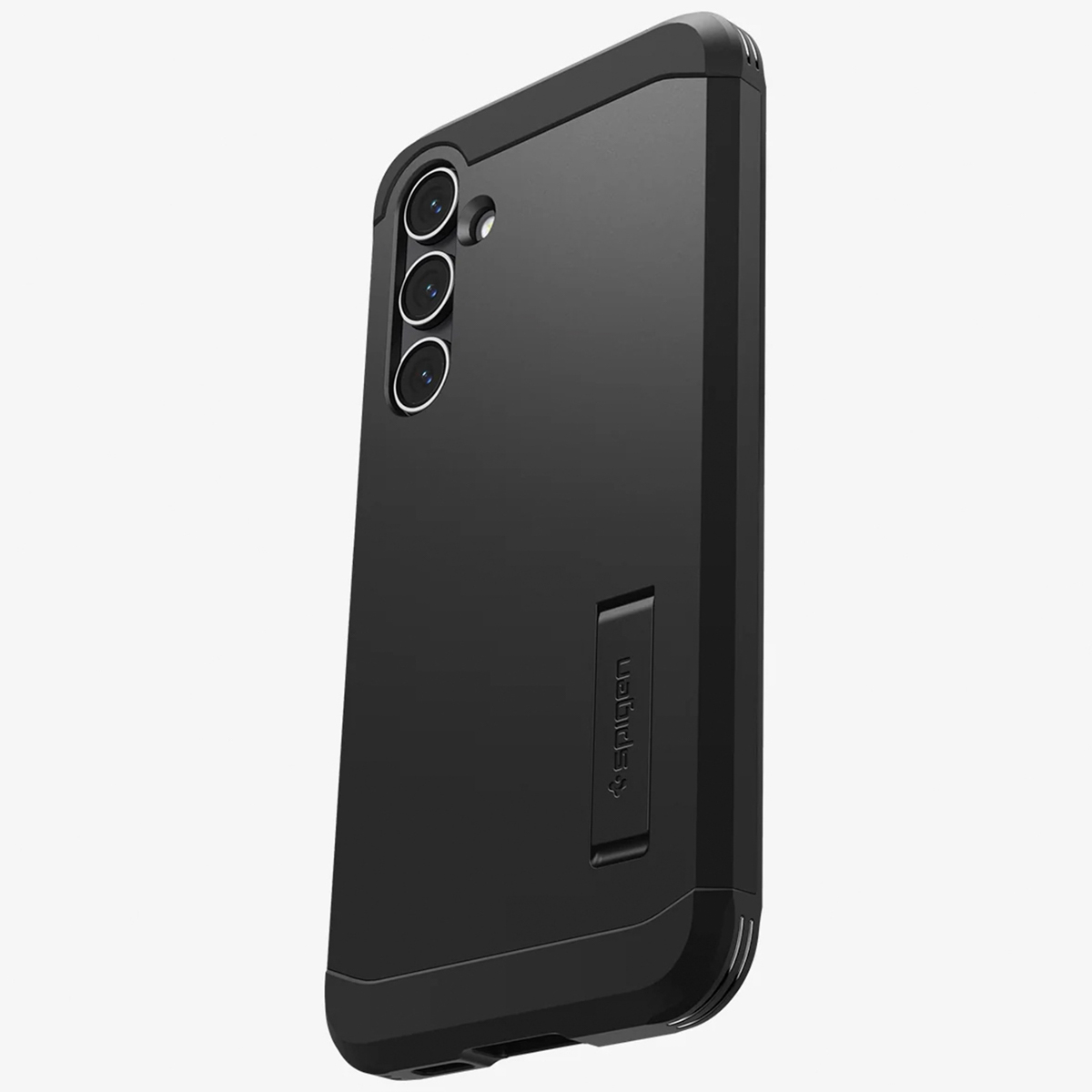 Zwarte telefoonhoes. Schuine weergave. Zwarte achtergrond. Drie camera's zichtbaar.