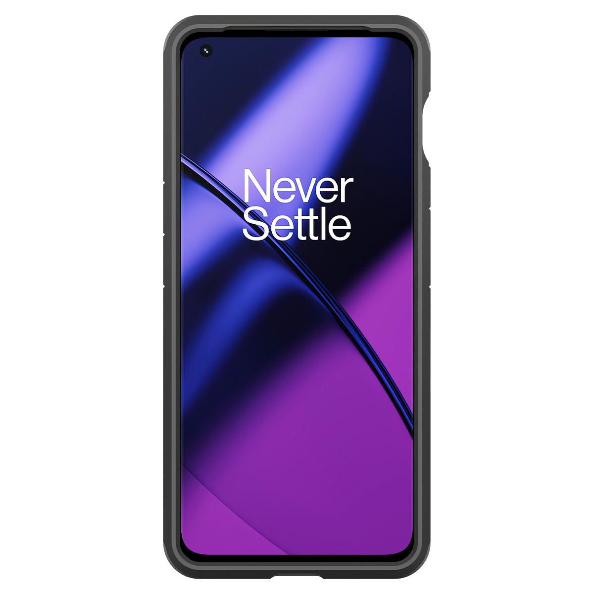Un telefono con le parole 'Never Settle' sullo schermo. Ha una custodia nera.