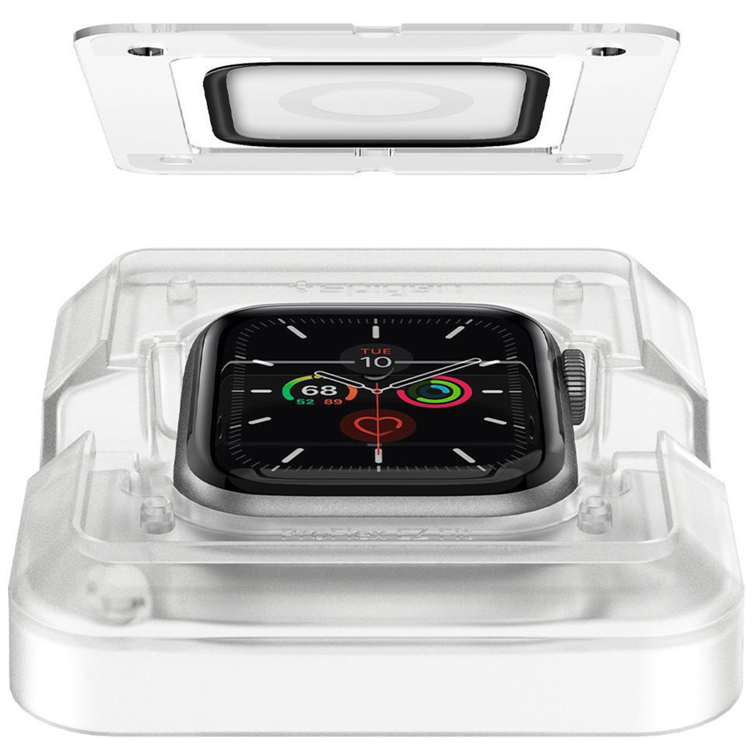 Apple Watch en funda protectora transparente. La esfera muestra fecha y hora.