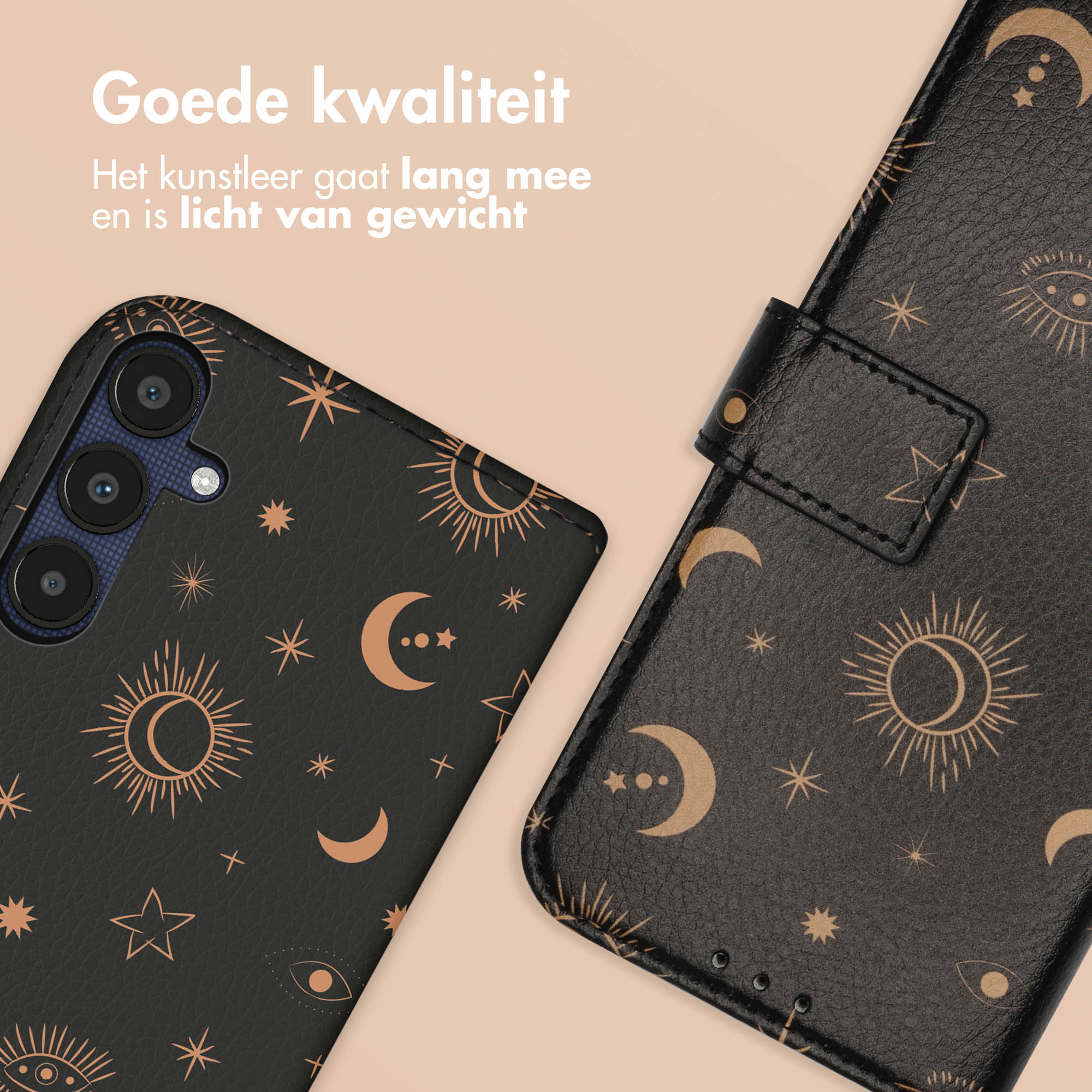 Zwarte telefoonhoes met maan-, ster- en oogpatroon op beige achtergrond.
