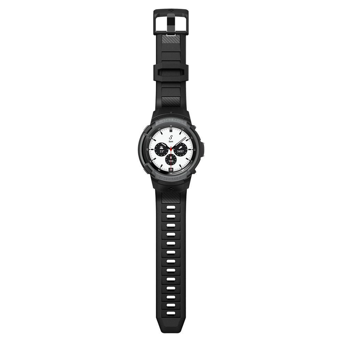 Zwarte smartwatch met digitaal display en siliconen band.
