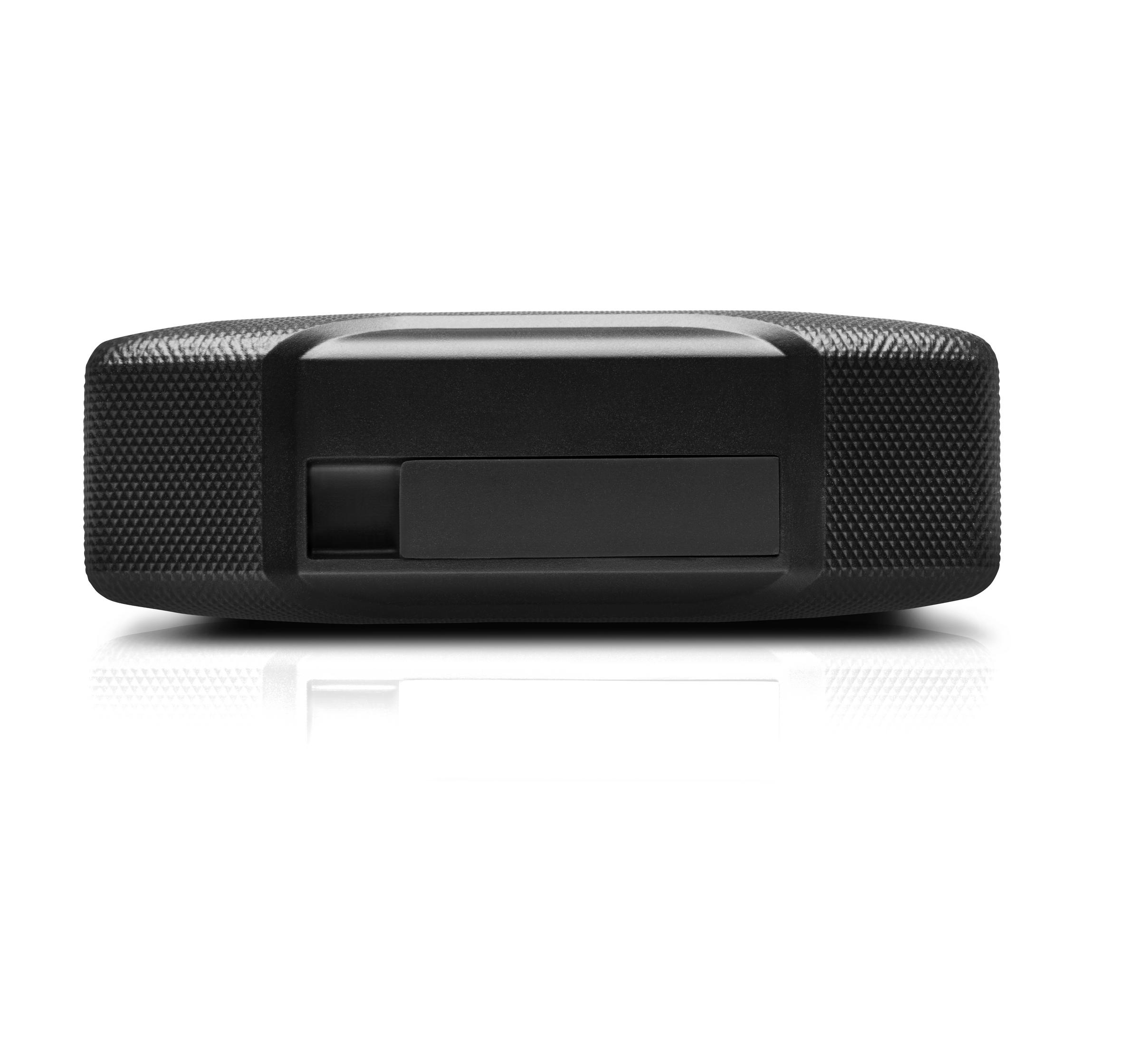 Czarny soundbar z wklęsłą sekcją i powierzchnią odbijającą światło.