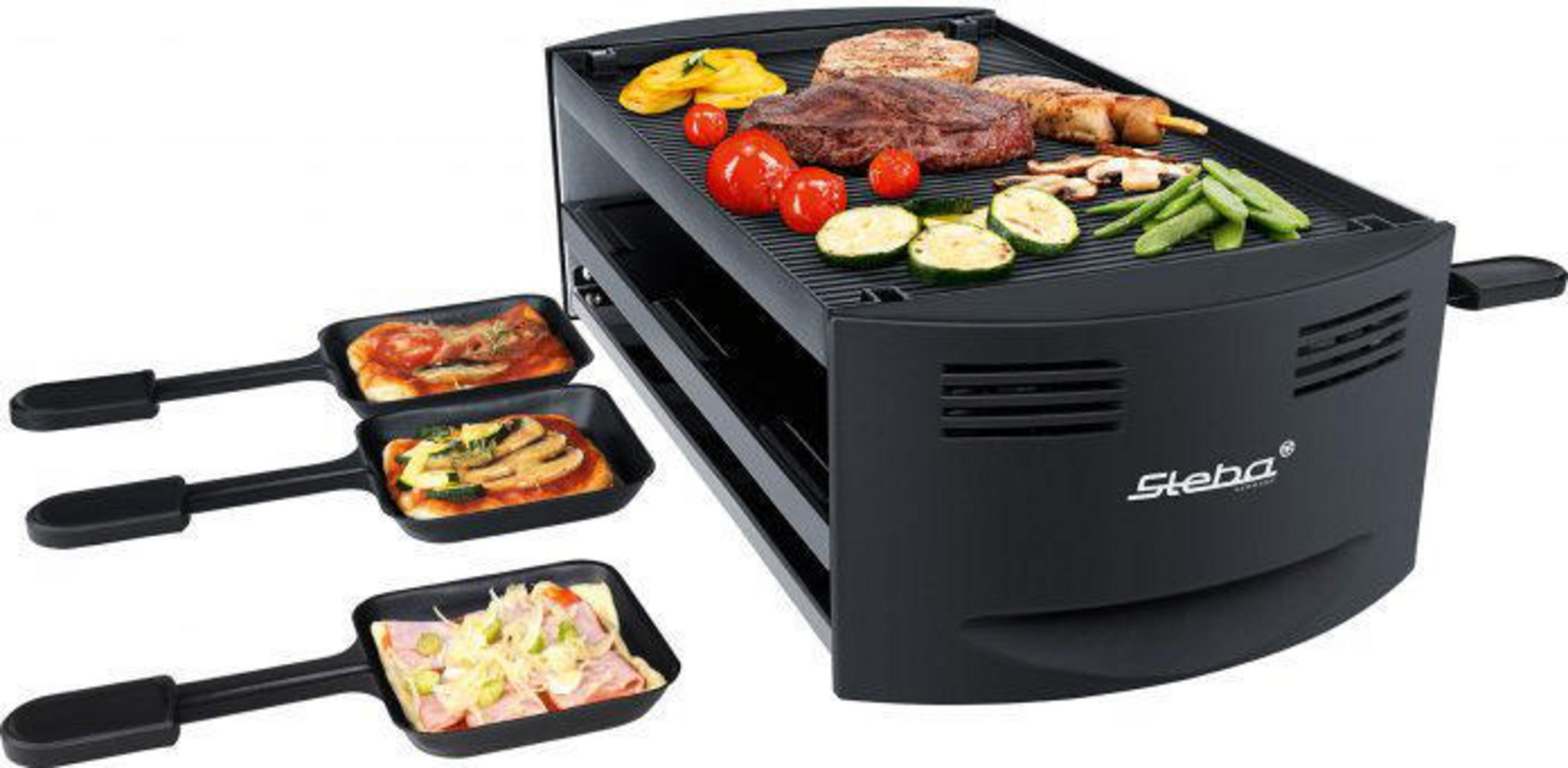 Schwarzer Grill mit Essen, Fleisch, Gemüse und drei kleinen Pfannen.