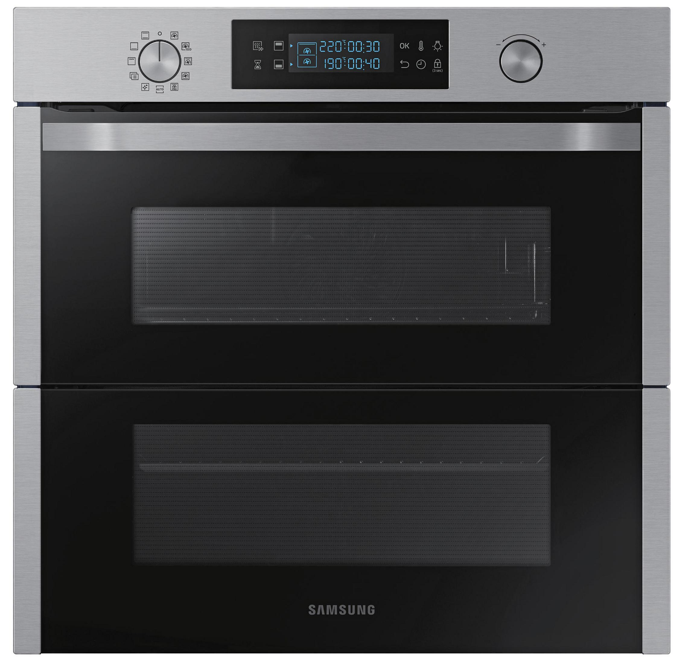 Forno a incasso argentato con due porte nere. Ha un display digitale nella parte superiore.