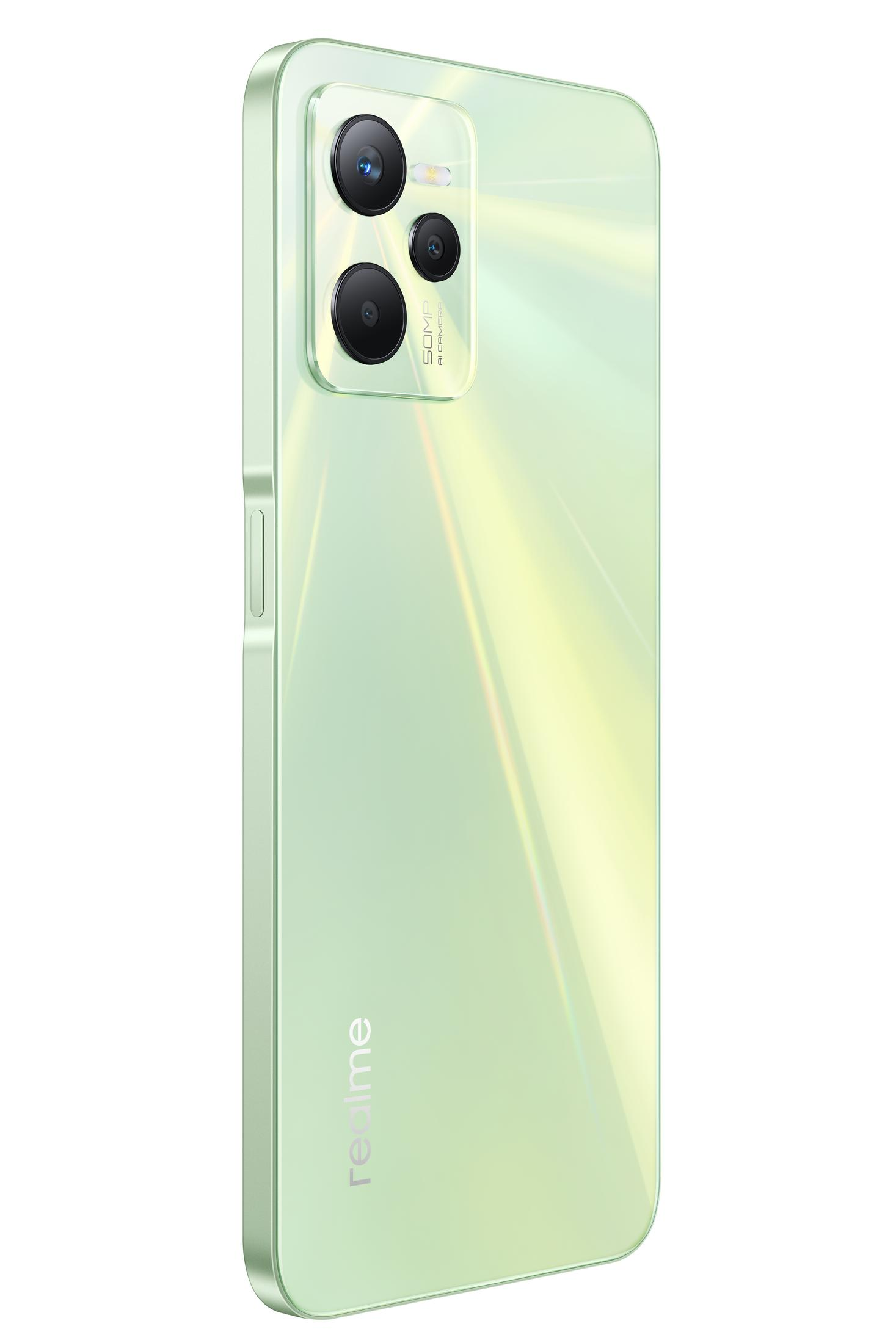 Un teléfono verde con triple cámara trasera, visto desde un ángulo.