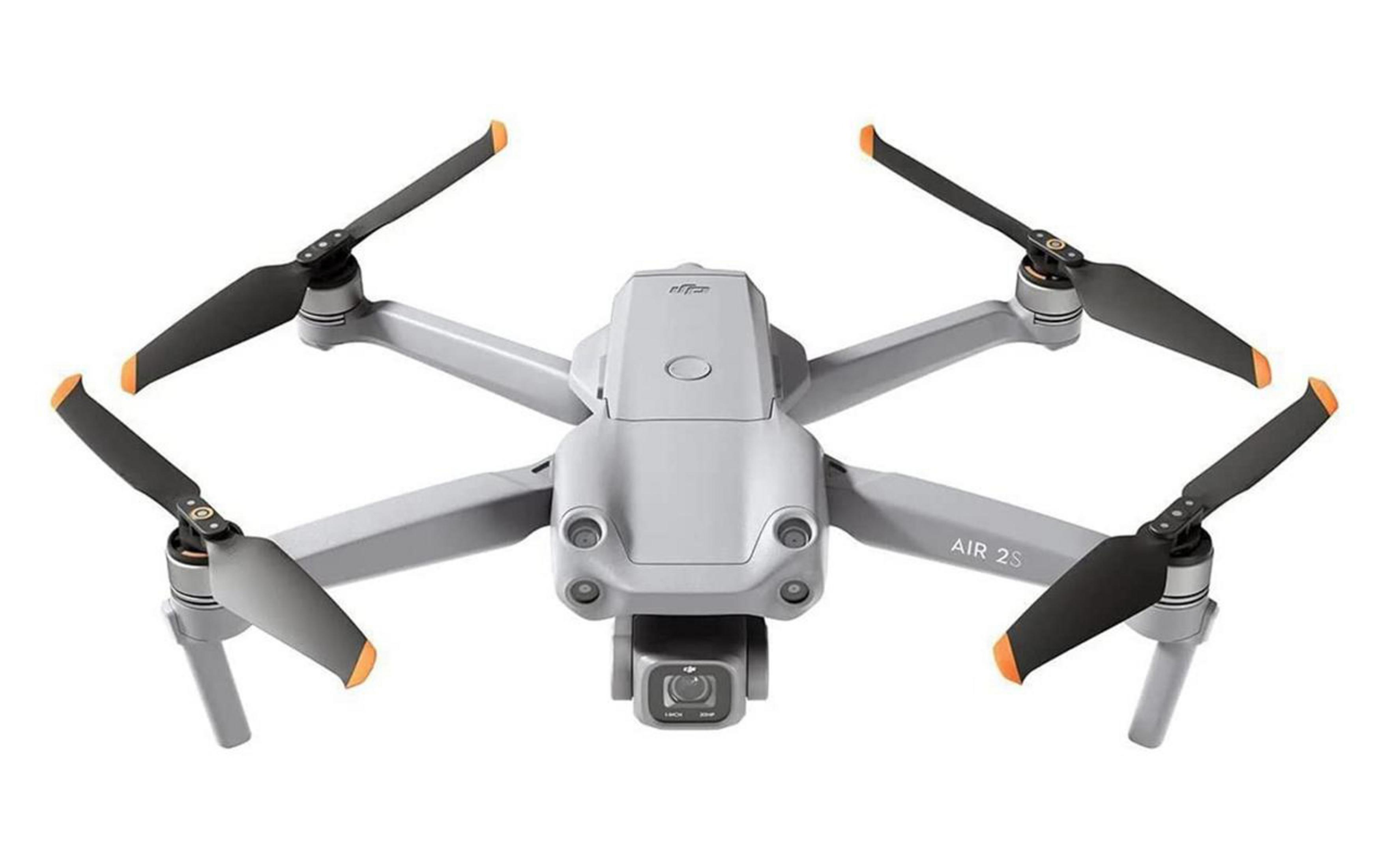 Eine graue DJI Air 2S Drohne mit vier Propellern. Kamera unten montiert.
