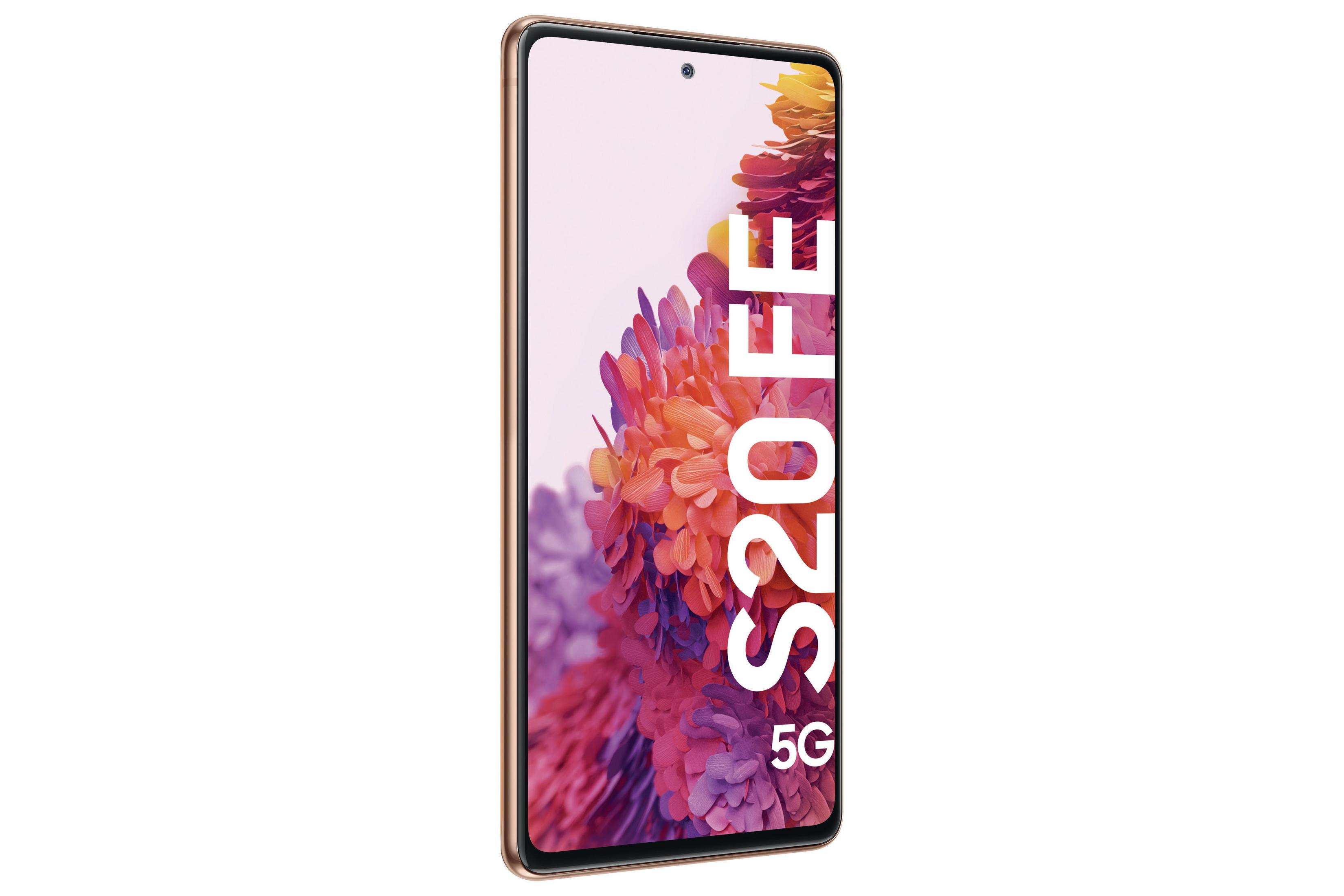 Złoty smartfon z kwiatowym tłem na ekranie, wyświetlający S20 FE 5G.