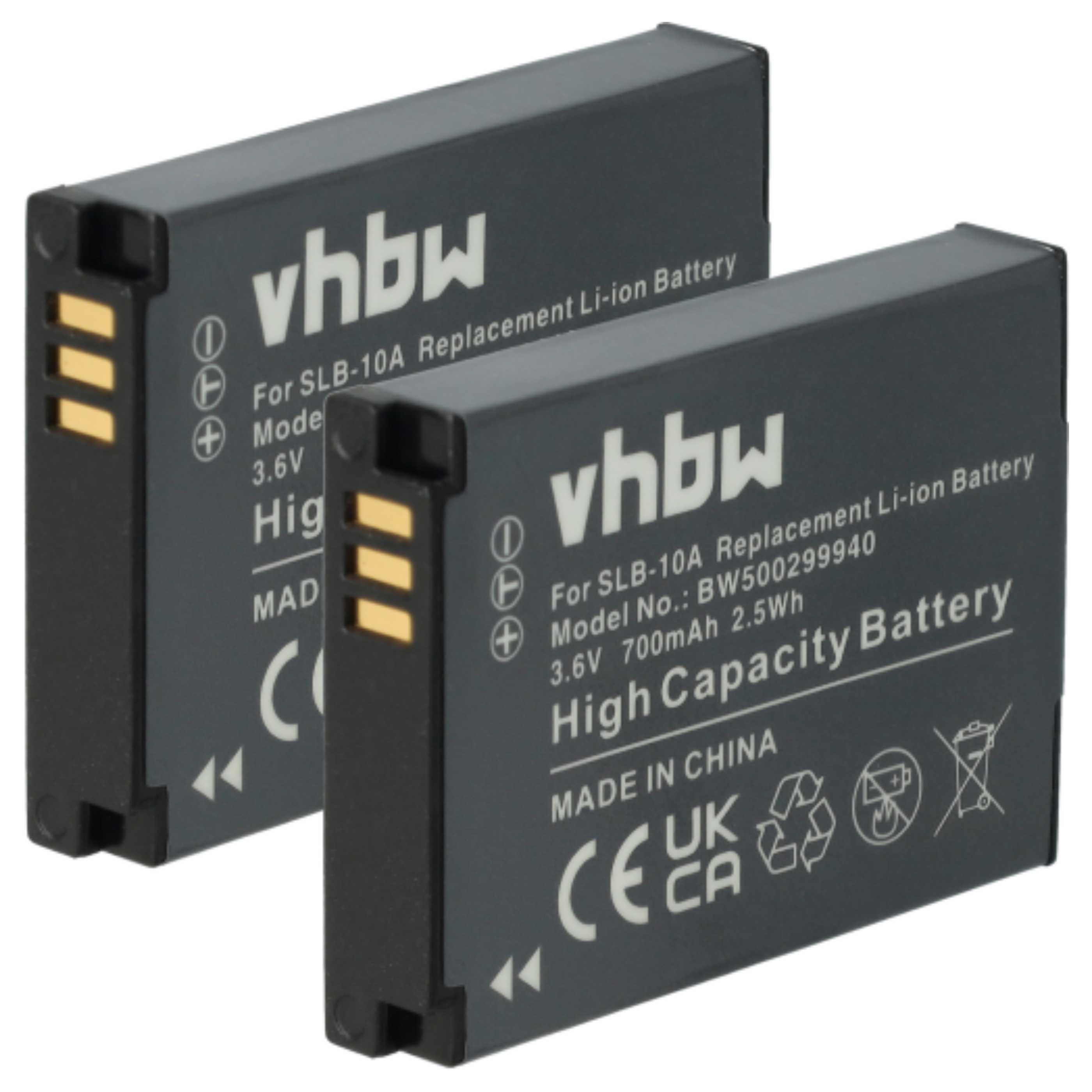 Zwei schwarze vhbw Ersatzbatterien. Informationen sind auf die Oberflächen gedruckt.