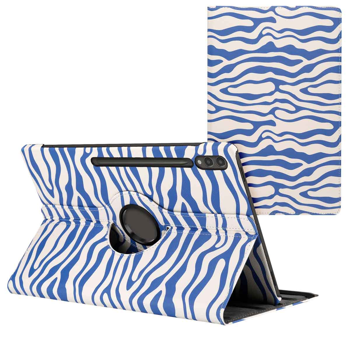 Tablethoesje met blauw-witte zebra strepen. De hoes is open, met de tablet en een zwarte stylus.