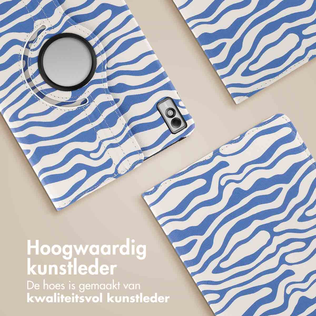 Close-up of three pieces of a blue and white zebra print tablet case. Text in Dutch.