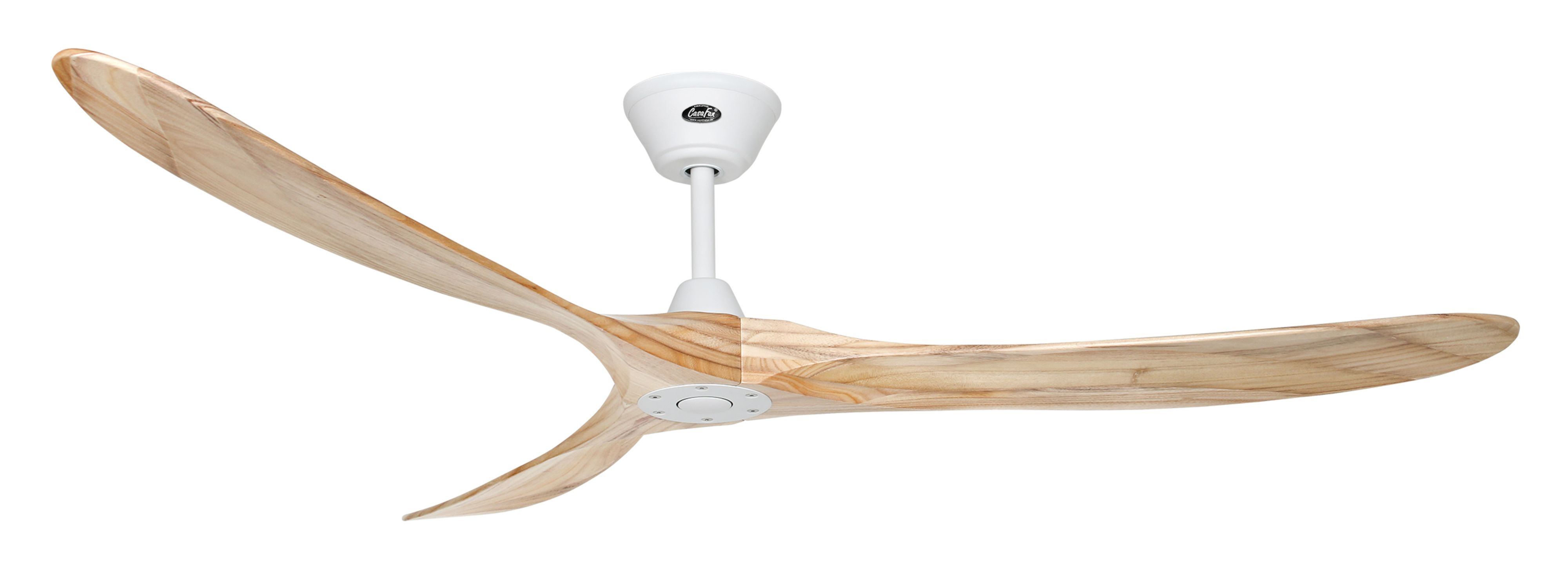 Ventilatore da soffitto con tre lunghe pale in legno chiaro, alloggiamento motore e asta bianchi.