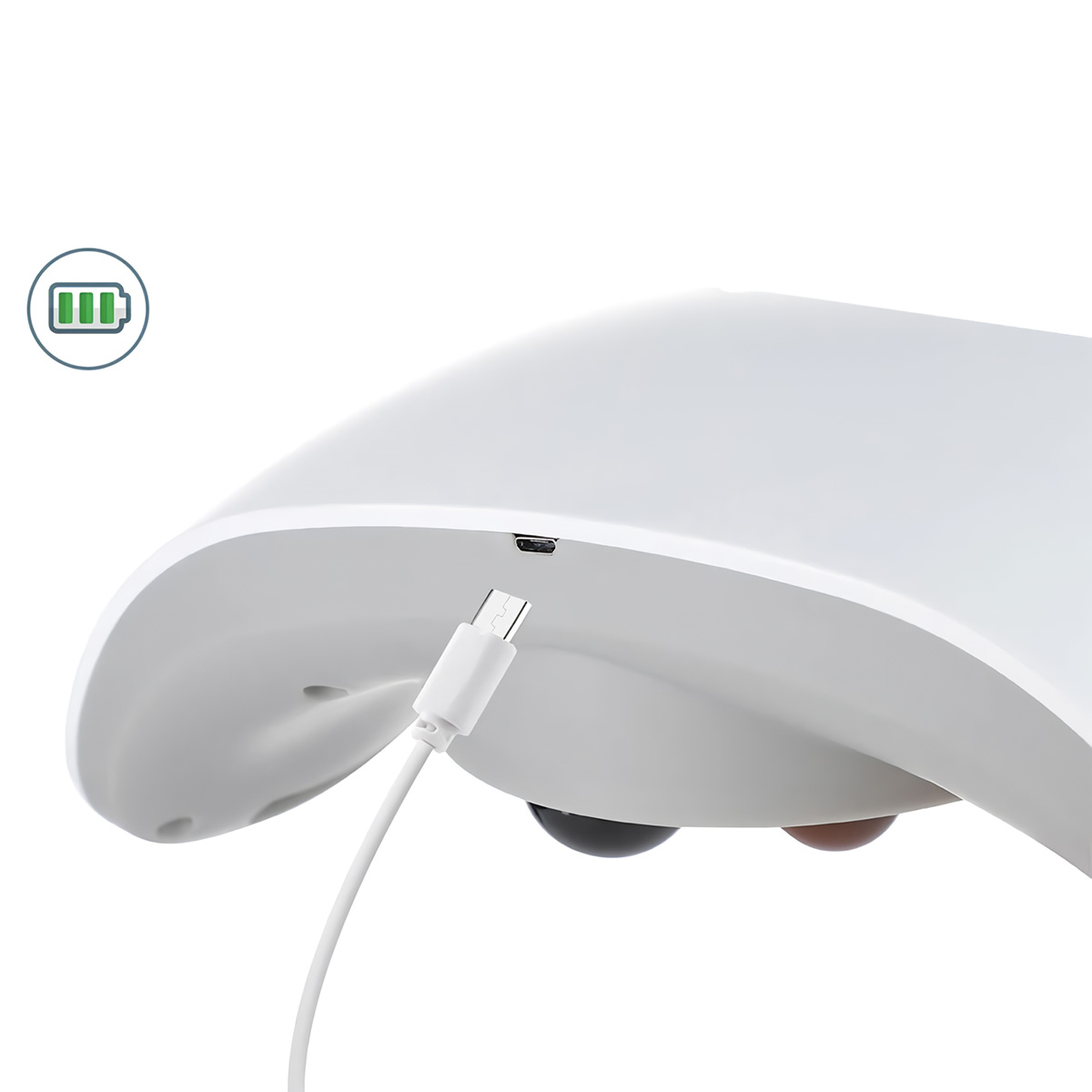 Un dispositivo blanco con un puerto de carga y un cable insertado. Un icono de batería arriba a la izquierda.