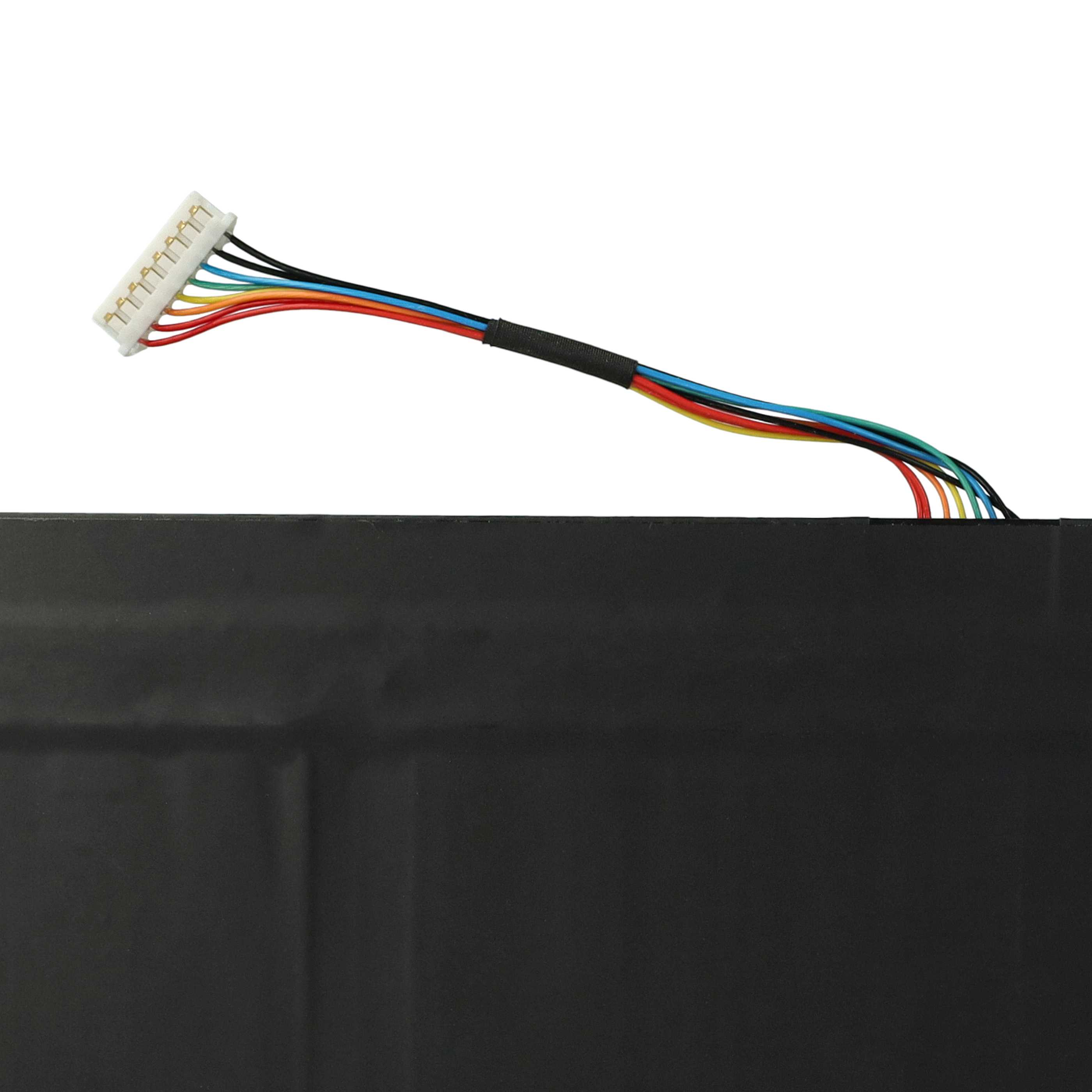 Ein schwarzer Akku mit mehrfarbigen Drähten. Weißer Stecker oben.