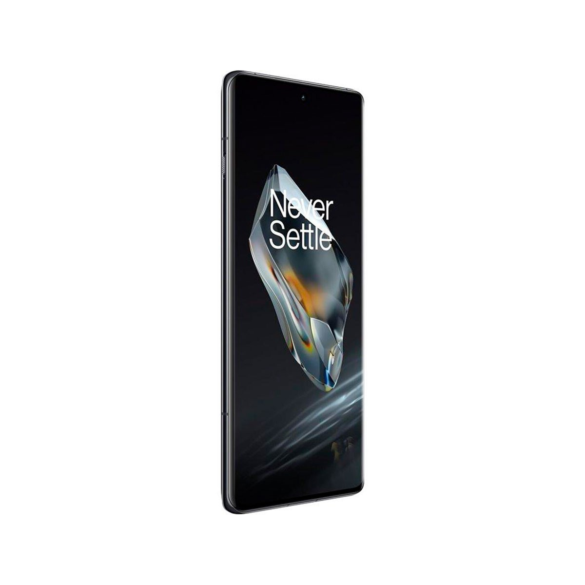 Czarny smartfon z białym logo 'Never Settle' na ekranie. Telefon jest pod kątem.