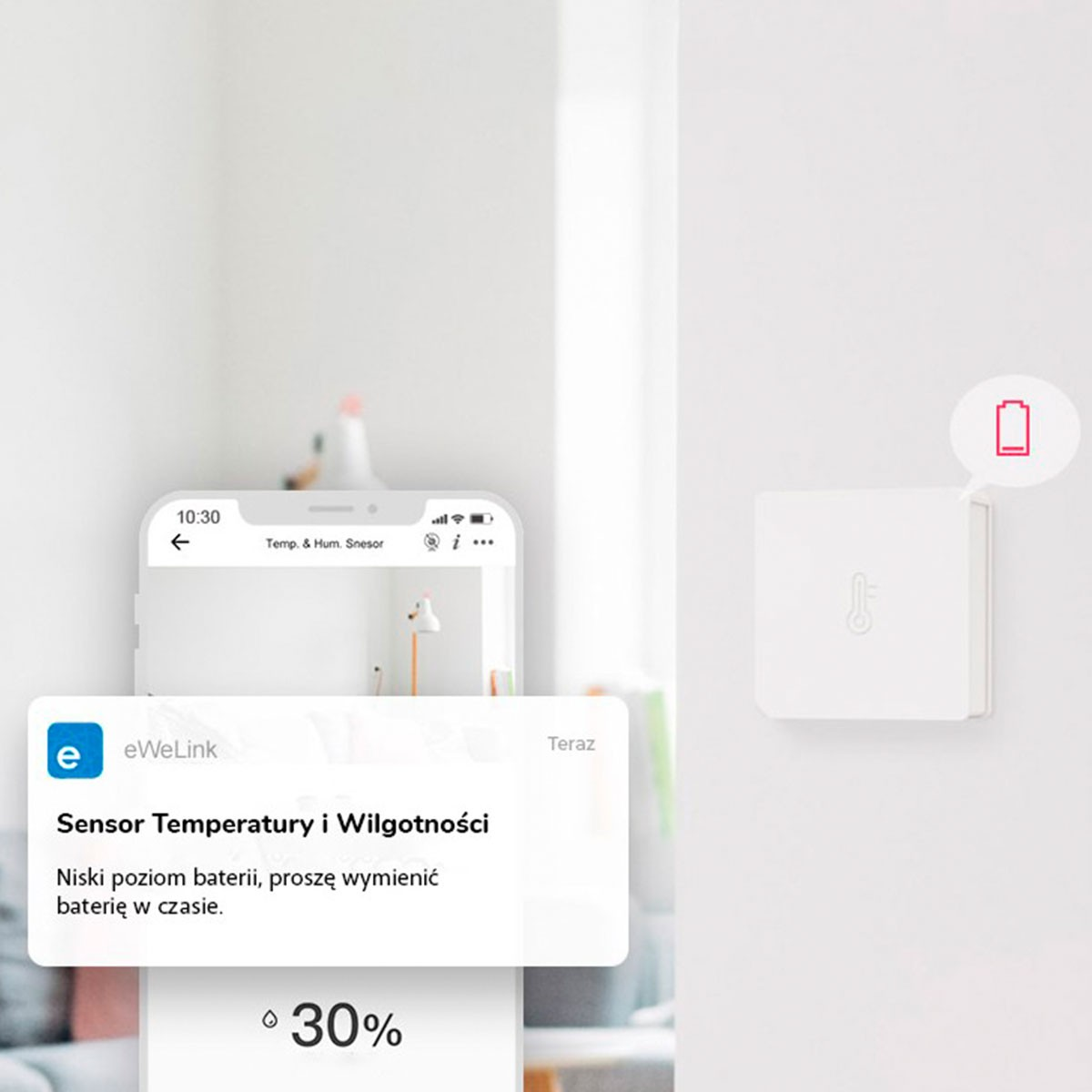 Telefon zeigt eine Benachrichtigung über schwachen Akku von eWeLink, Temperatur-/Feuchtigkeitssensor, mit 30 % Akku.