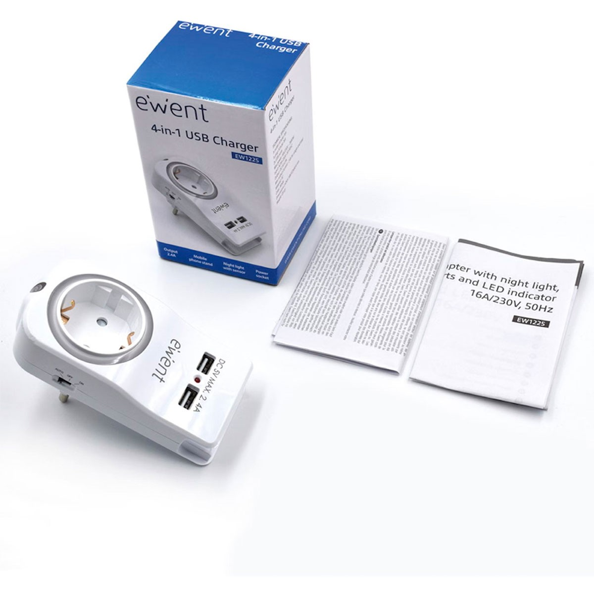 Cargador USB ewent 4 en 1 blanco y negro con caja, papeles y fondo blanco.