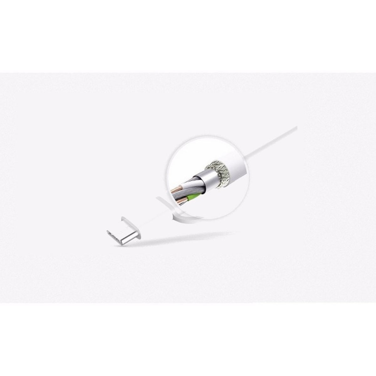 Weißes Kabel mit Nahaufnahme seines Steckers. Das Kabel ist teilweise durchgeschnitten und zeigt die inneren Drähte.