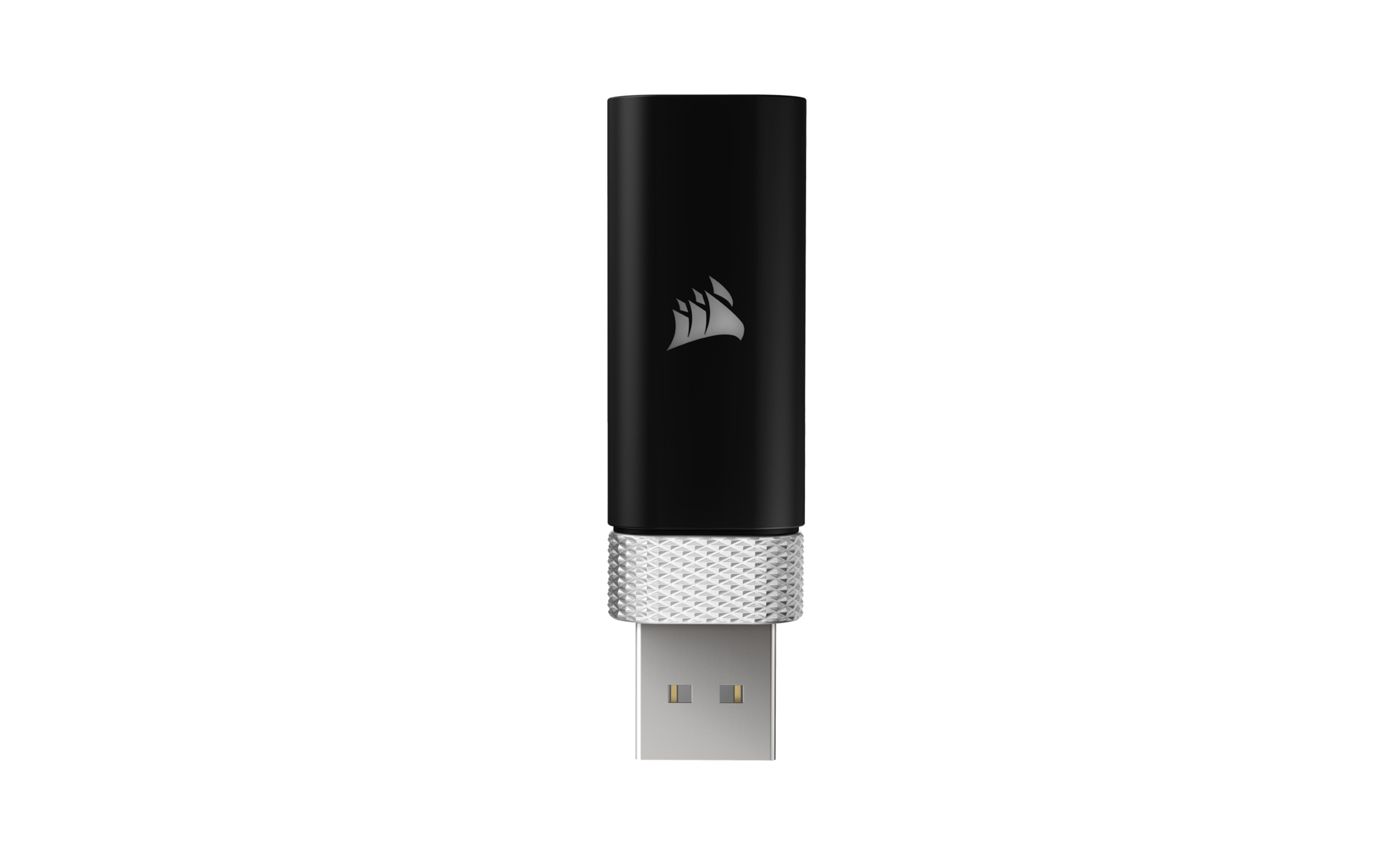 Czarny pendrive USB ze srebrną podstawą i logo Corsair. Białe tło.