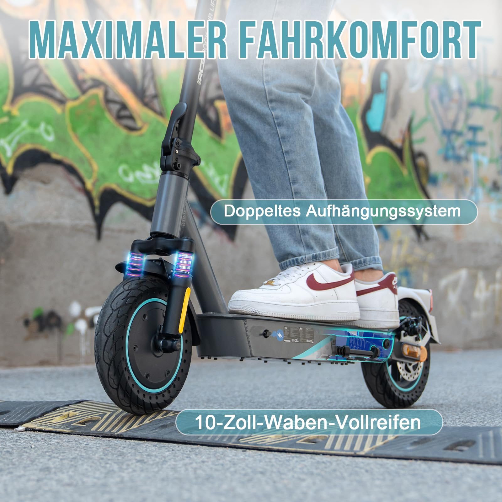 Osoba na skuterze. Skuter ma 10-calowe opony i tekst w języku niemieckim: MAXIMALER FAHRKOMFORT.