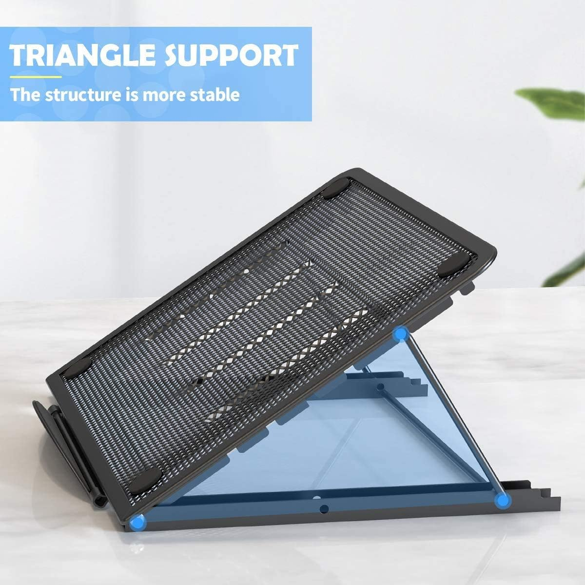 Laptopständer: Schwarze Metallgitteroberfläche mit blauen Kunststoffstützen. Der Text lautet 'Triangle Support'.