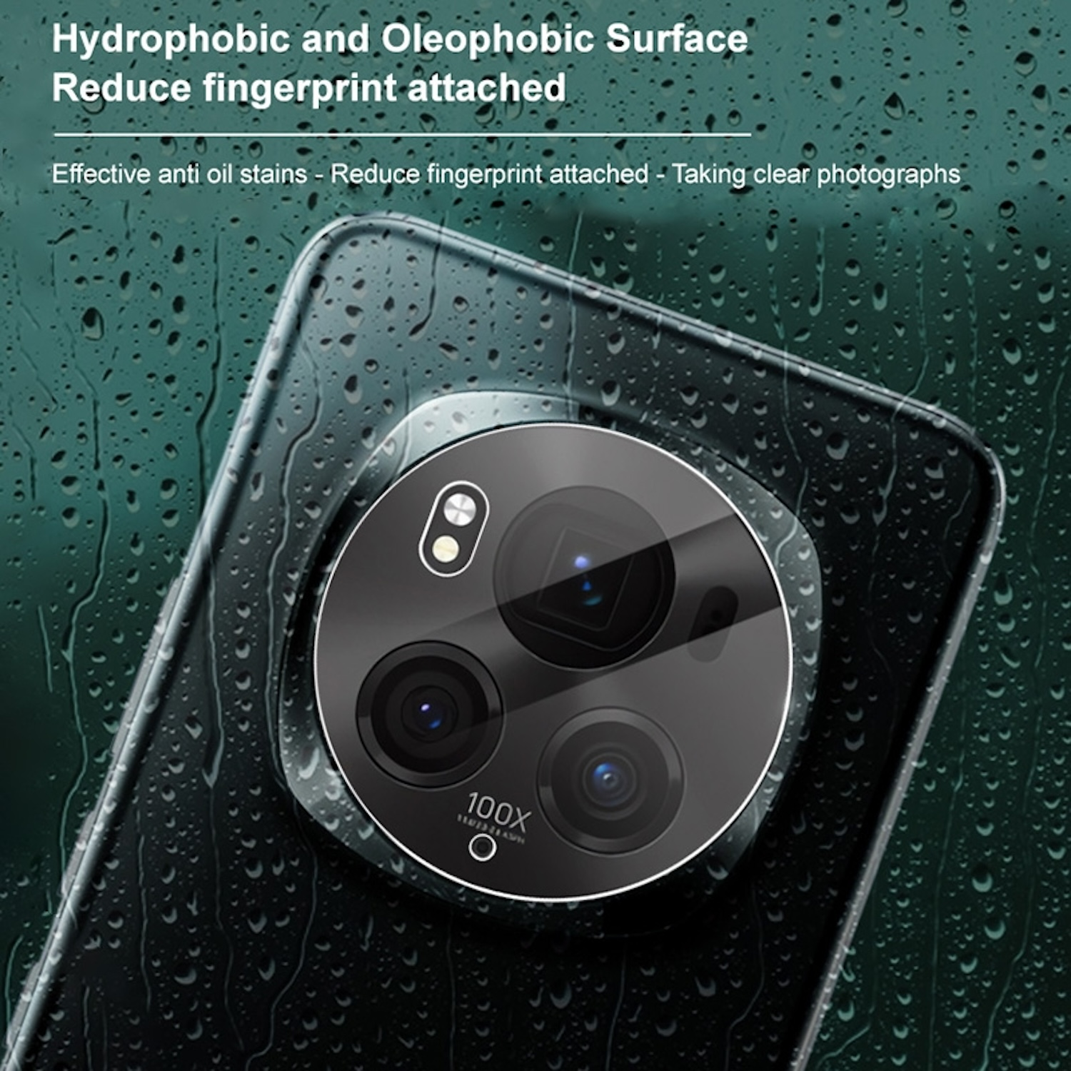 Primo piano di una protezione per lenti della fotocamera del telefono con testo sulla resistenza alle impronte digitali e all'olio.