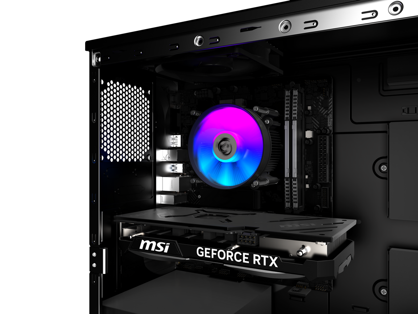 Interior de una caja de computadora. Tarjeta gráfica y refrigerador de CPU con iluminación RGB. Logo MSI visible.