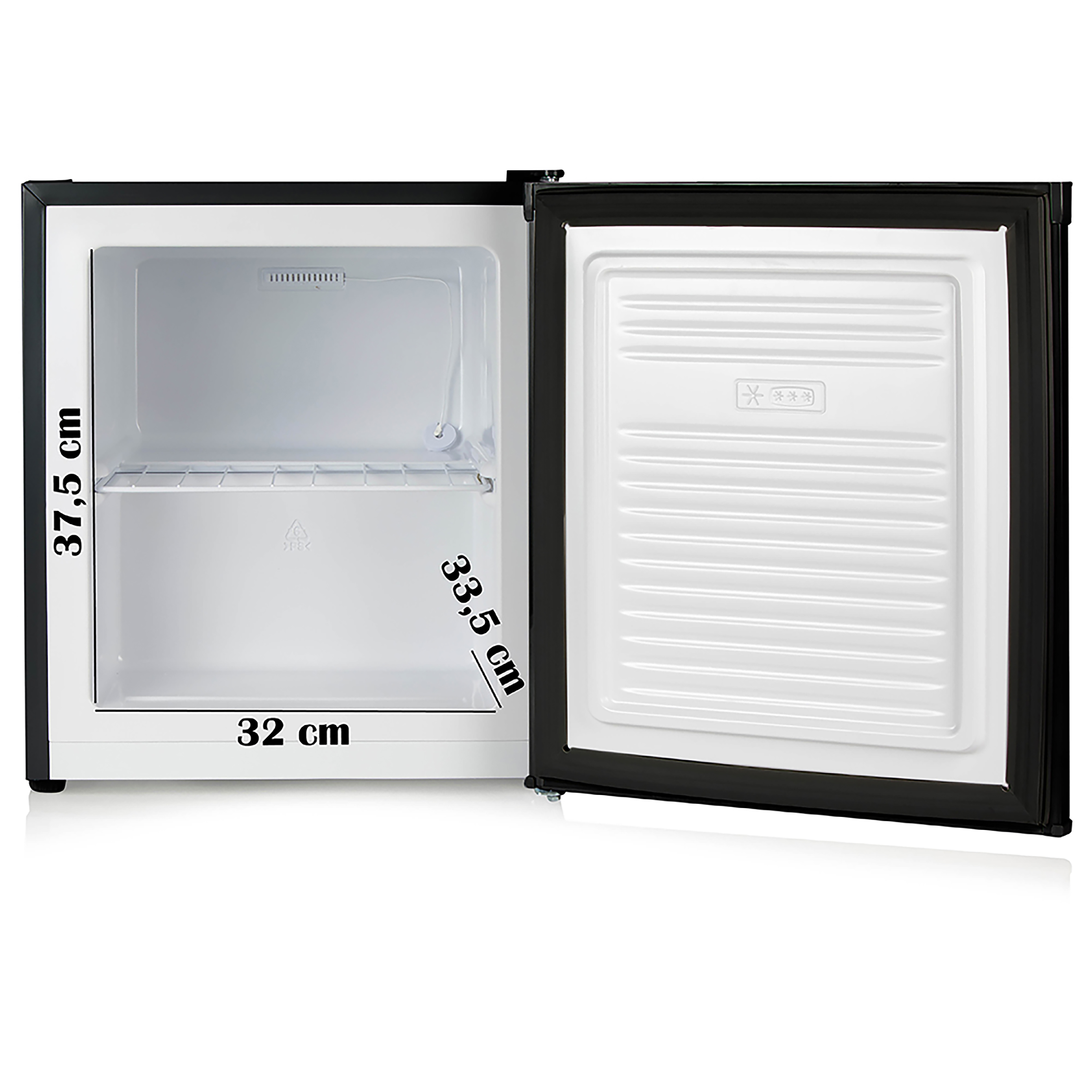 Offener Mini-Kühlschrank mit inneren weißen Fächern, die die Innenmaße zeigen.