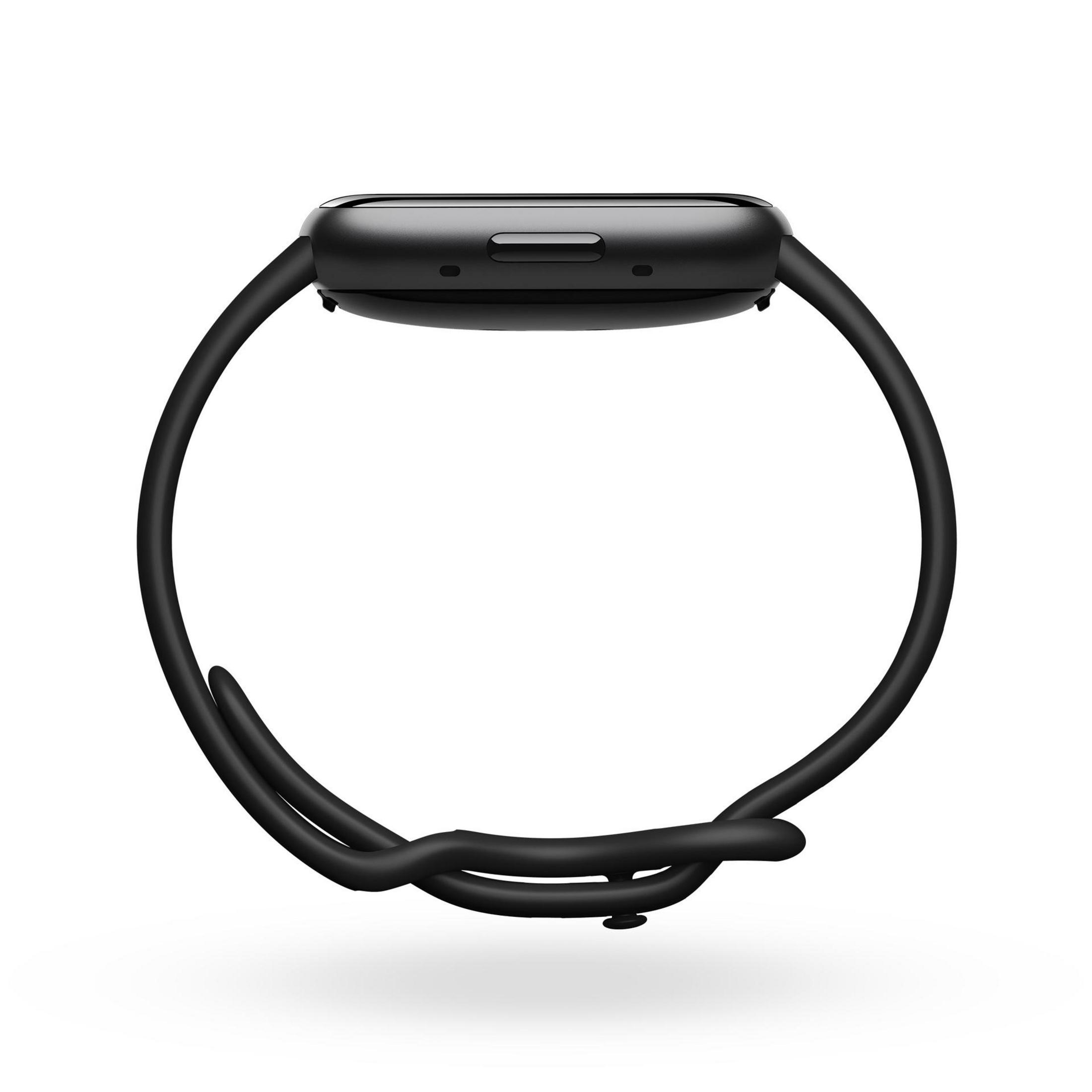 Smartwatch nero con schermo curvo e cinturino nero. Pulsante laterale visibile. Sfondo bianco.
