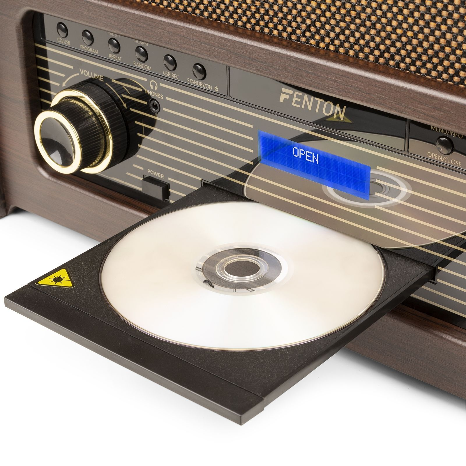 Nahaufnahme eines CD-Players mit geöffnetem Disc-Fach und dem Wort 'OPEN'.