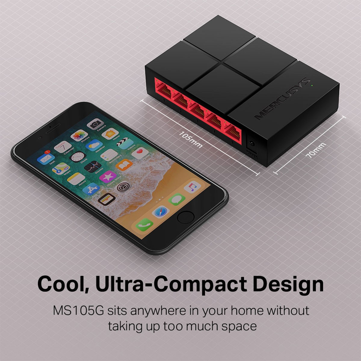 Smartfon obok czarnego przełącznika sieciowego. Wymiary 105mm x 70mm.