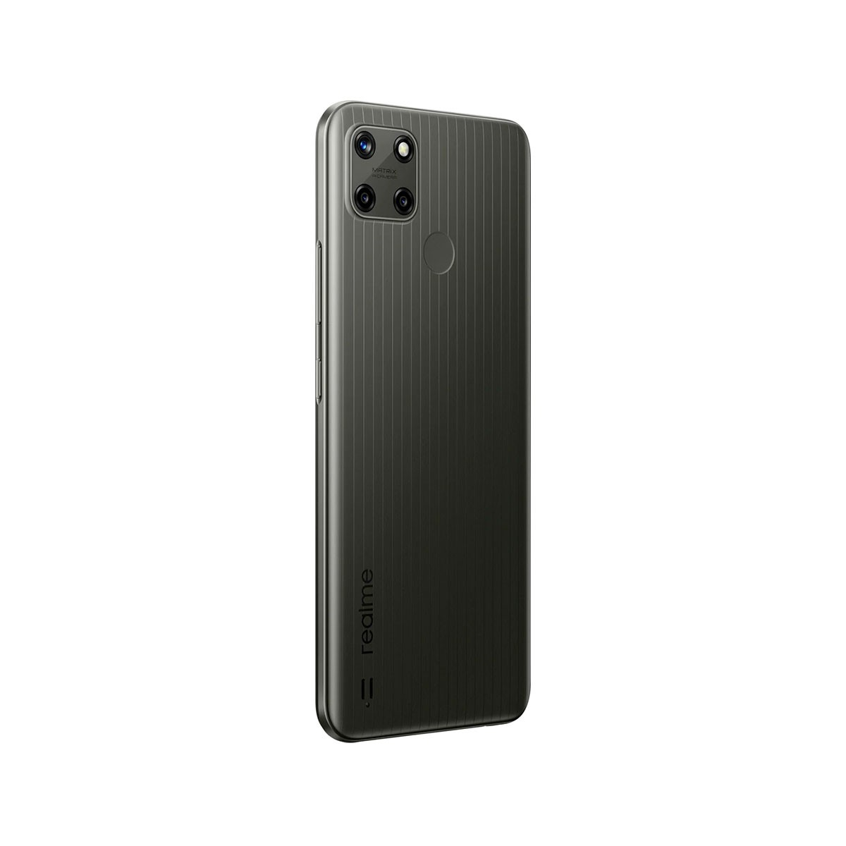 La parte trasera de un smartphone gris con triple cámara sobre fondo blanco.