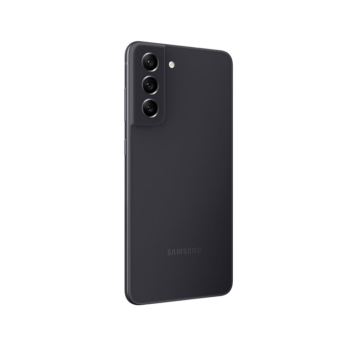 Un teléfono negro con tres cámaras. La parte trasera del teléfono es visible.