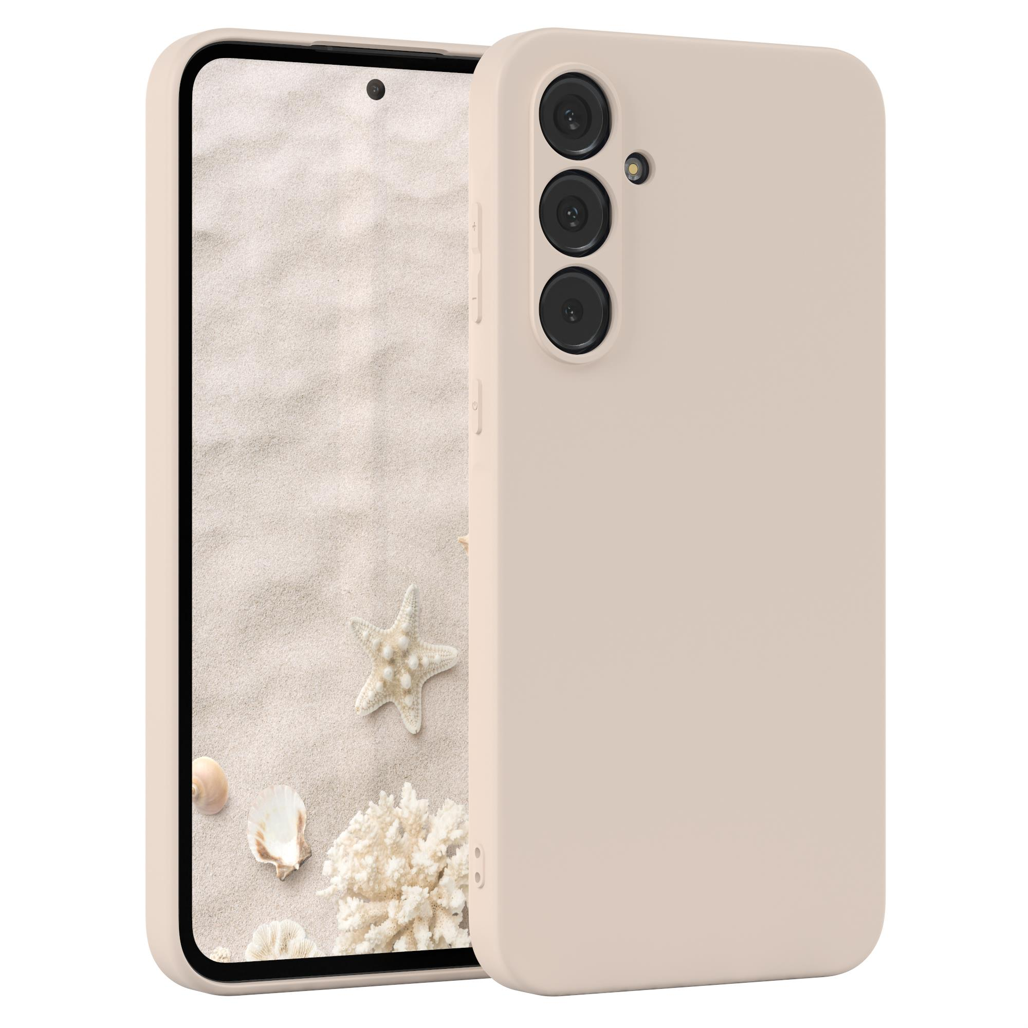 Beige Handyhülle auf sandartigem Hintergrund. Zeigt das Handy mit Strandhintergrund.