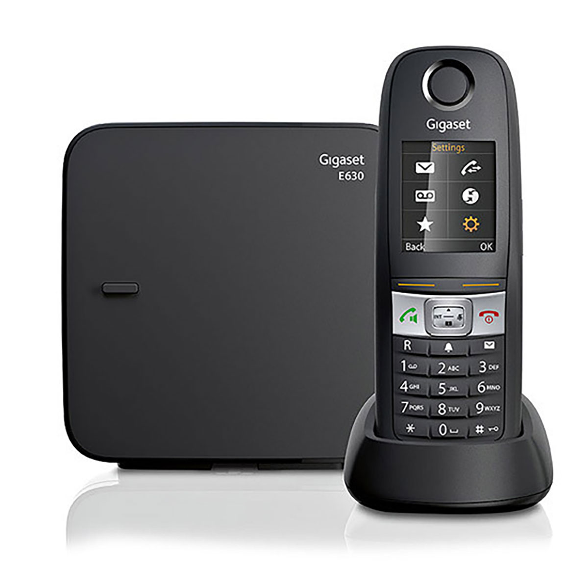 Ensemble de téléphone sans fil noir avec une base et un combiné, sur une surface blanche.