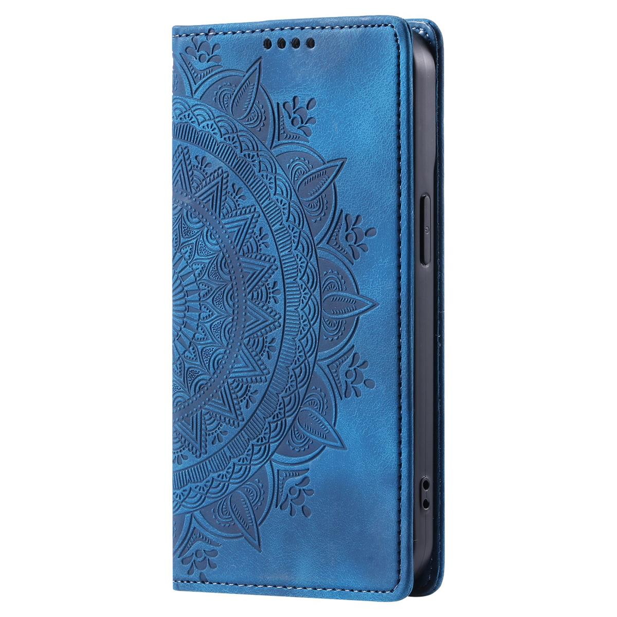 Blaue Leder-Handyhülle mit detailliertem, geprägtem Mandala-Design.