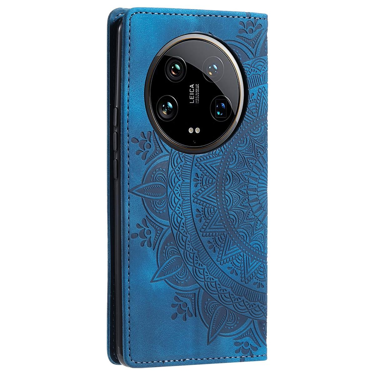 Blaue Leder-Handyhülle mit strukturiertem Blumendesign.