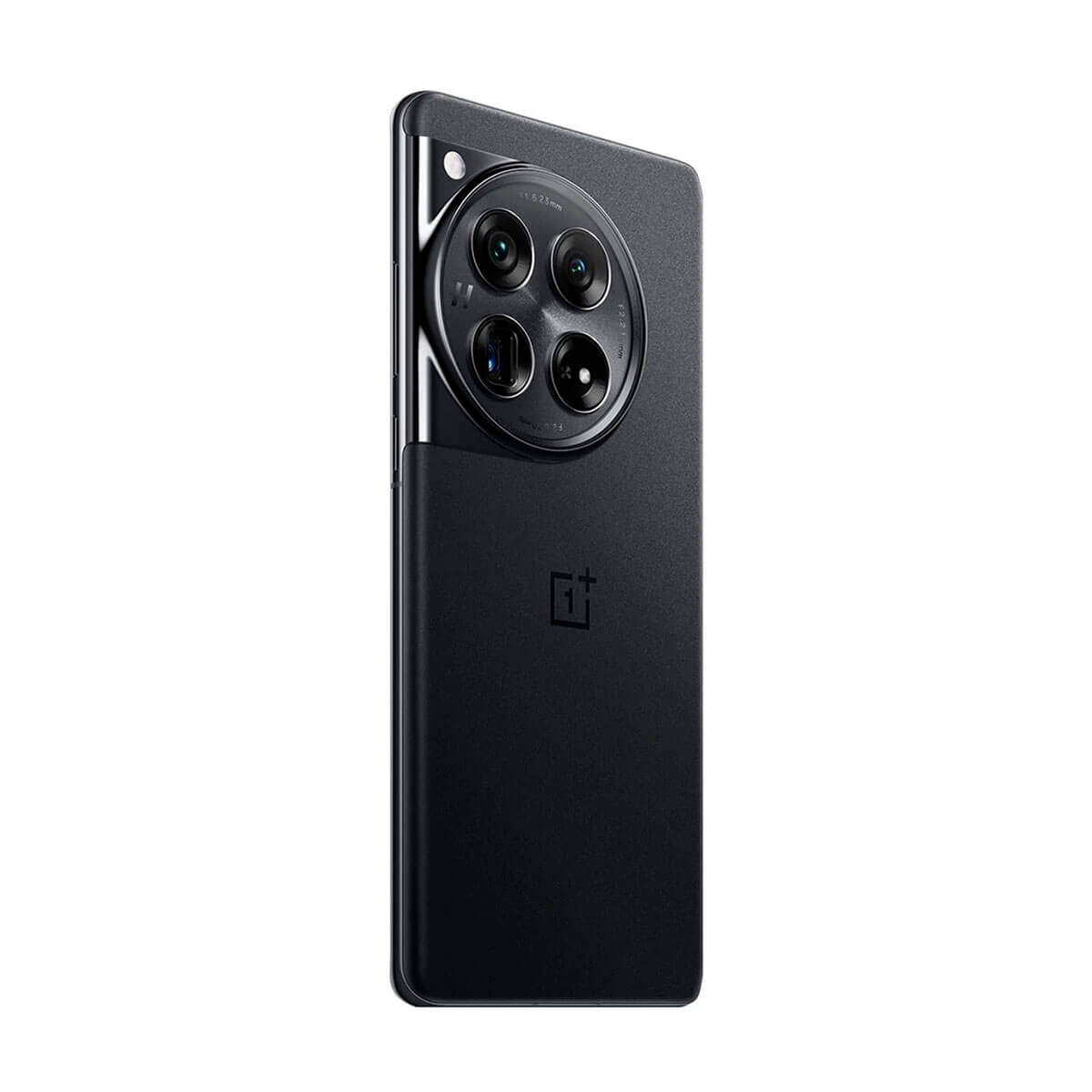 Zwarte telefoon met een grote cameramodule. Heeft vier lenzen en een flitser.