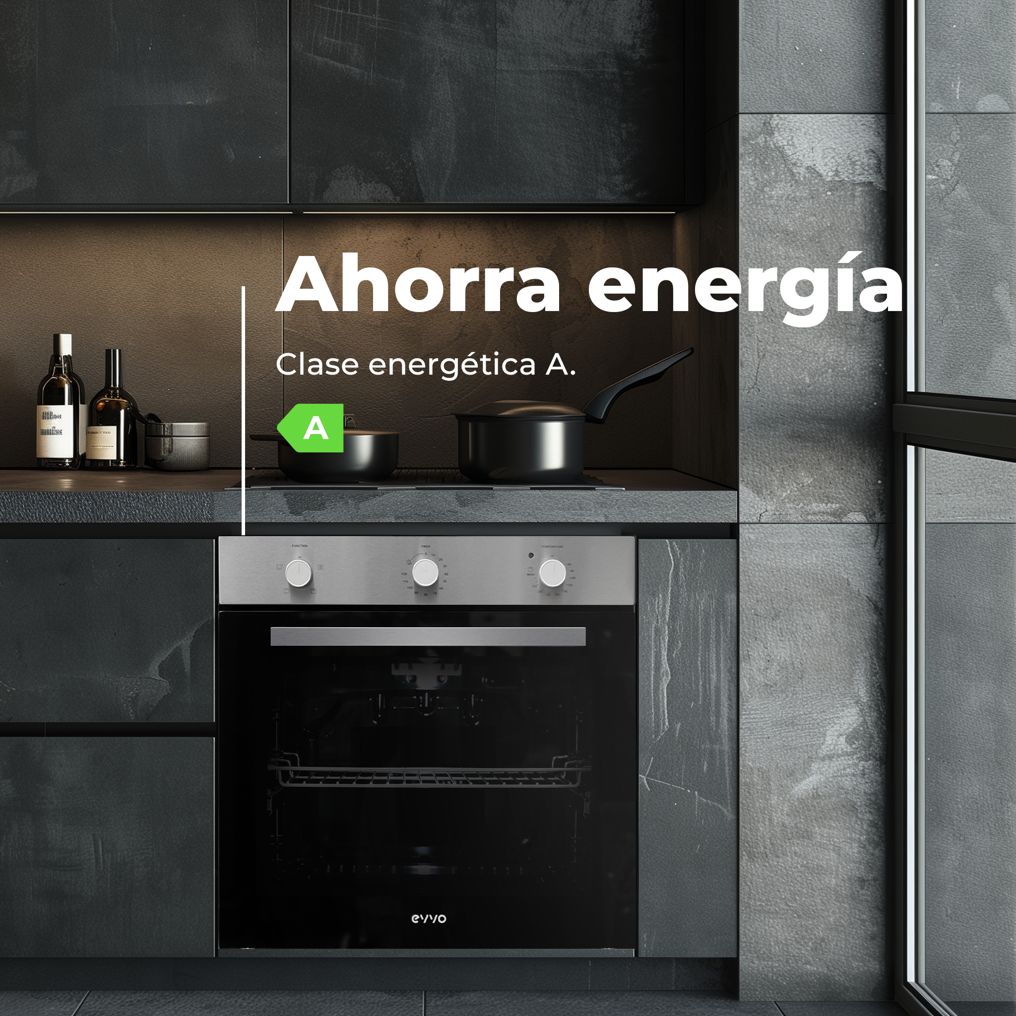 Cucina con forno, pentola ed etichetta energetica. Testo: 'Risparmia energia. Classe A'.