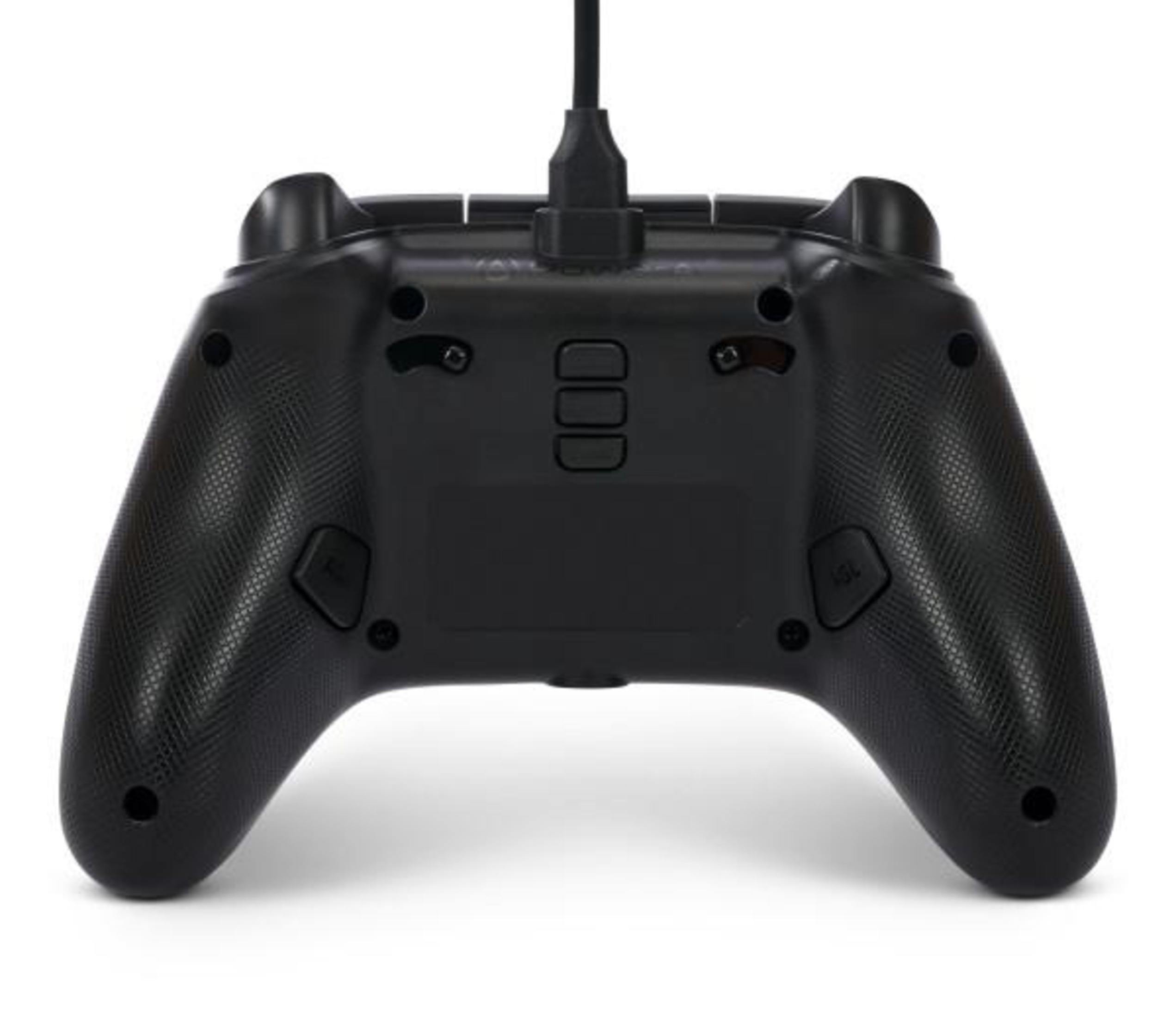 Retro di controller nero, impugnatura strutturata. Cavo in alto. Pulsanti e porte visibili.