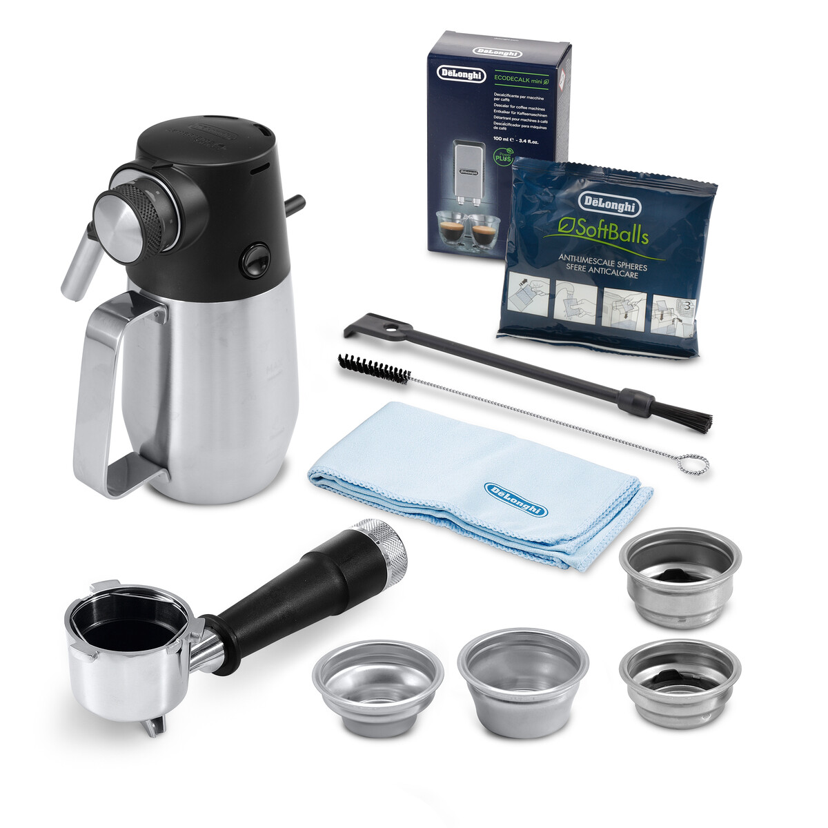 Ein Satz Kaffeemaschinenteile und Zubehör: eine Maschine, Reinigungsmittel und Tassen.