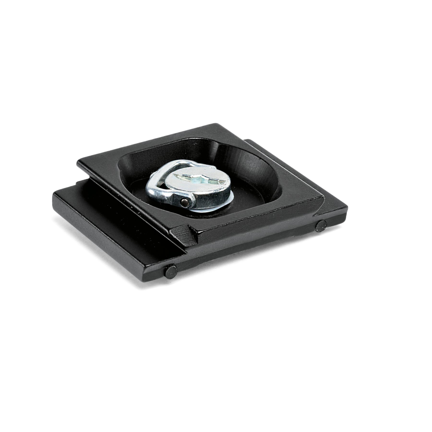 Schwarze Metall-Kamera-Schnellwechselplatte mit einer silbernen Schraube in der Mitte, auf weißer Oberfläche.