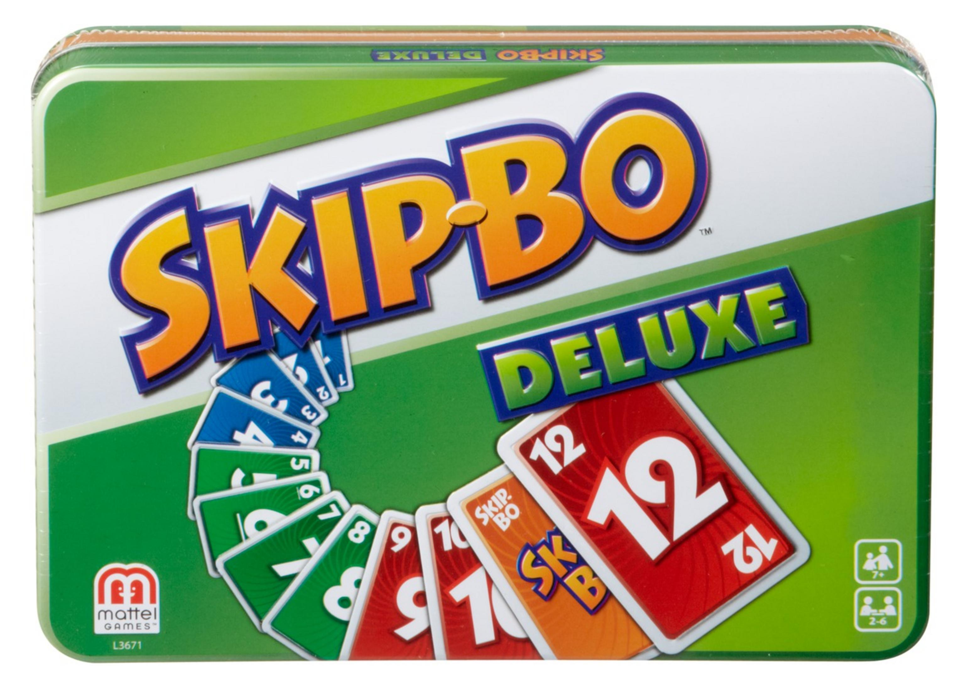Zielone pudełko gry karcianej SKIP-BO Deluxe z kartami pokazującymi liczby i kolory.
