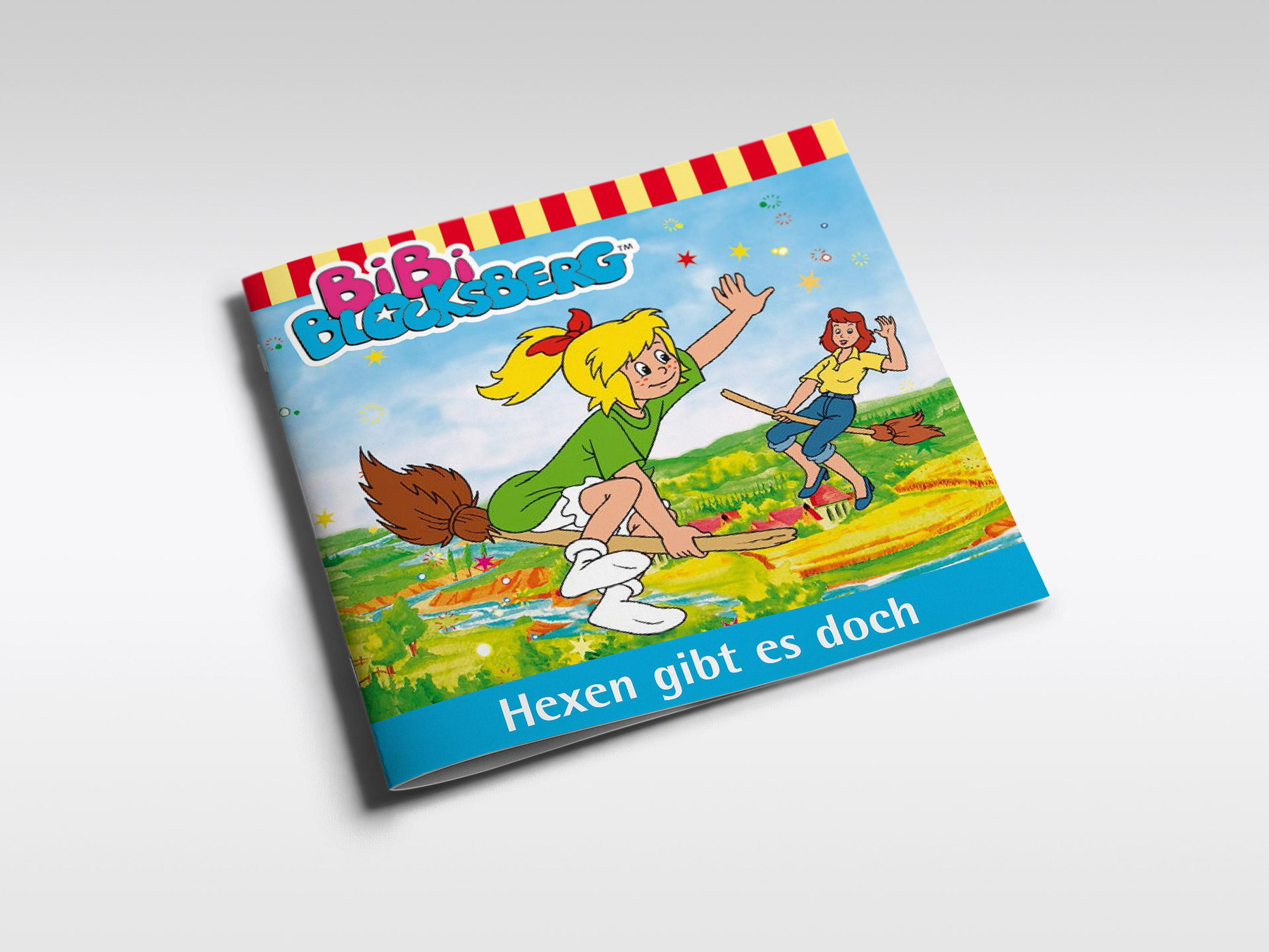 Bibi Blocksberg Buchcover mit einer Hexe, die auf einem Besen fliegt.