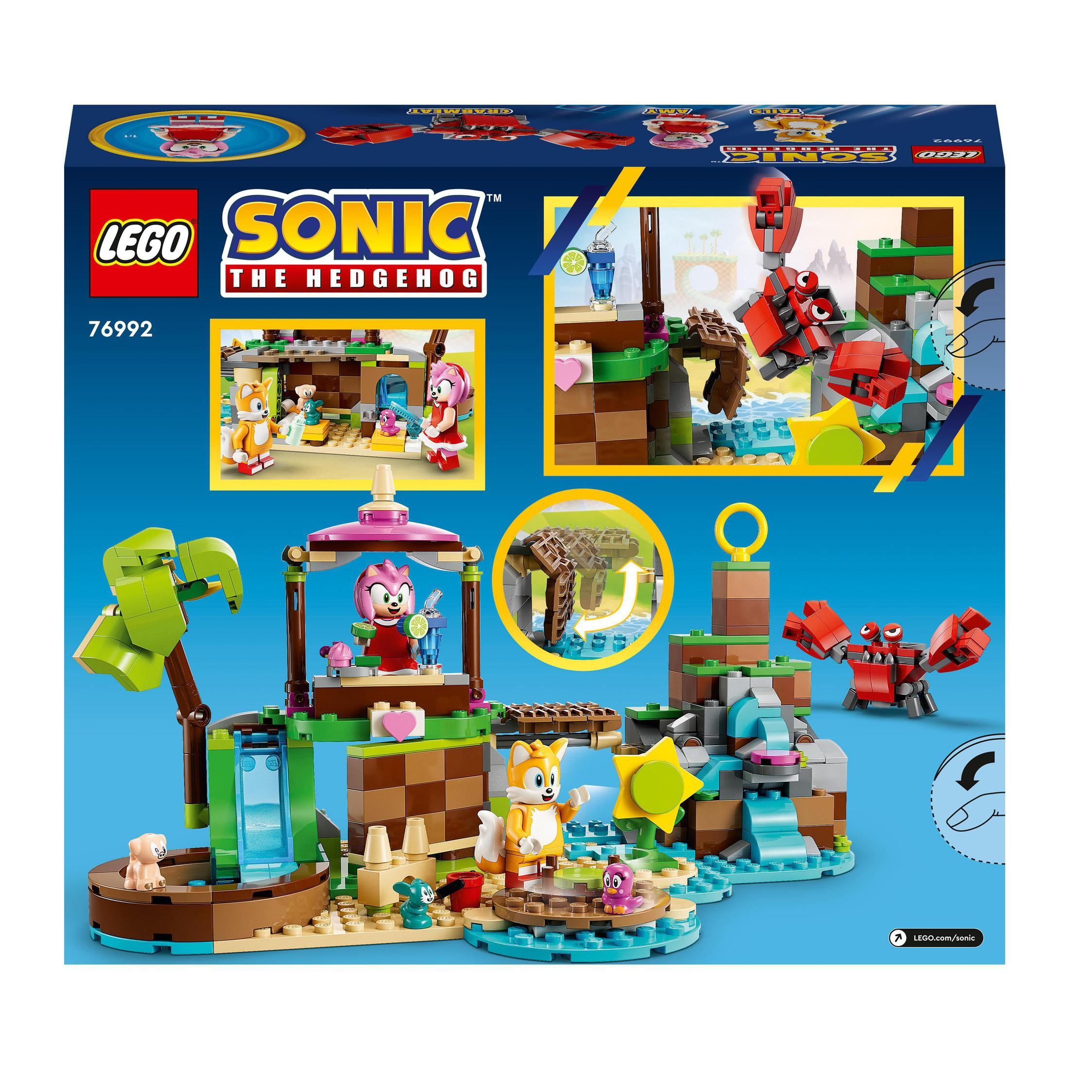 Lego Sonic the Hedgehog set. Bevat Sonic, Tails, Amy en krab figuren, en een kleine strand omgeving.