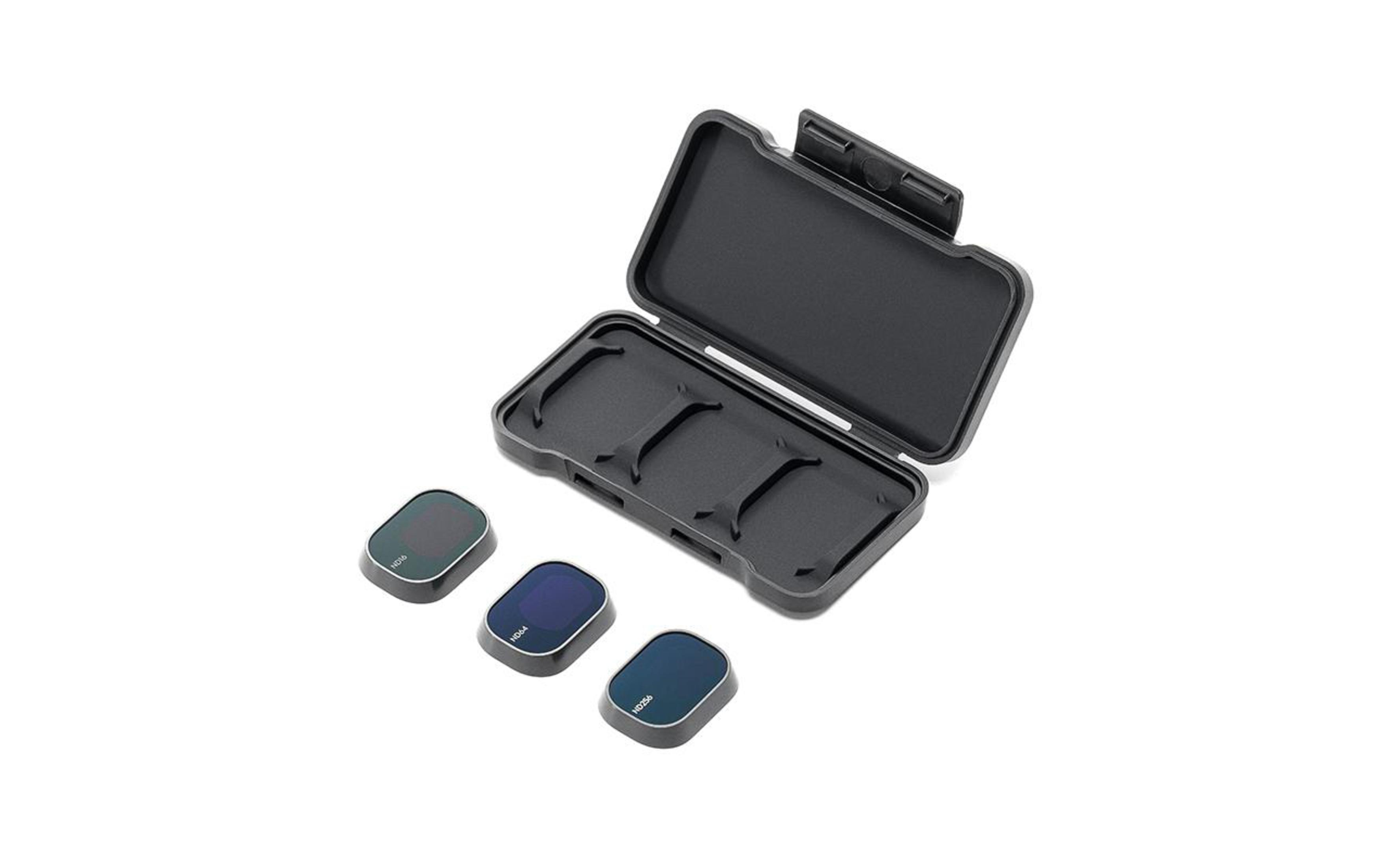 Una funda con tres filtros y tapa abierta. Los filtros son grises, negros y azules. La funda es gris oscuro.