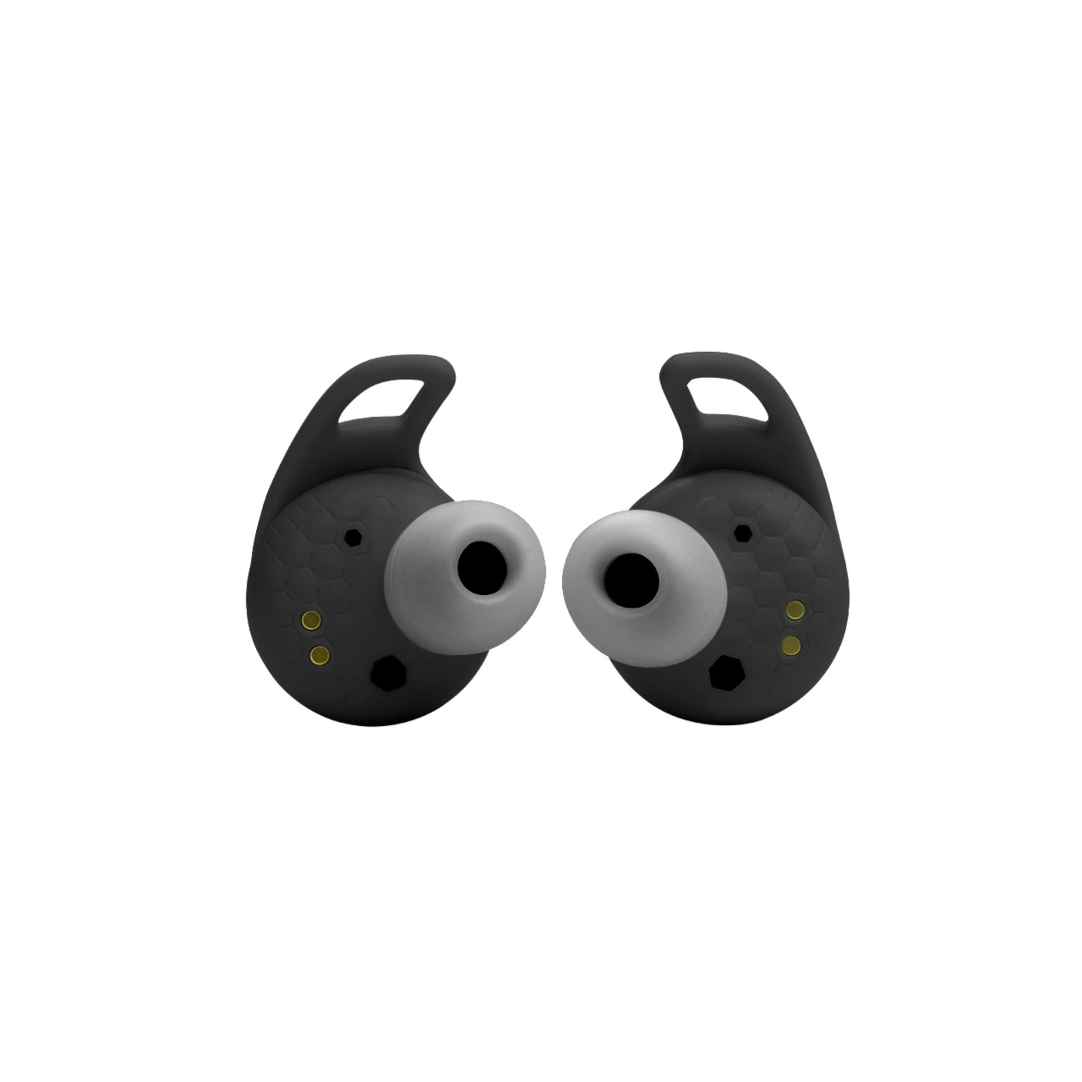 Para czarnych słuchawek z szarymi końcówkami, na białym tle.