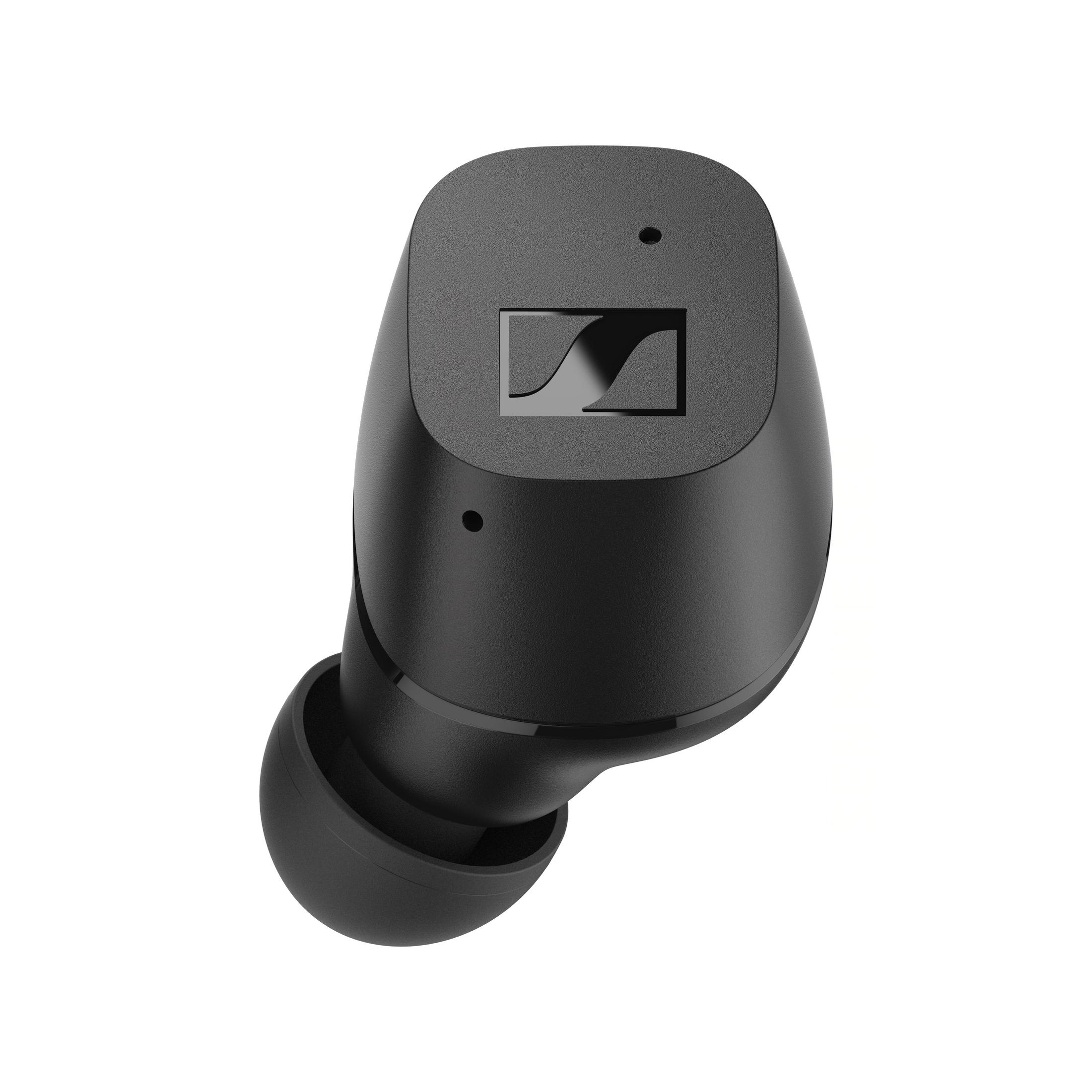 Auricular inalámbrico negro con el logotipo de Sennheiser, aislado sobre fondo blanco.