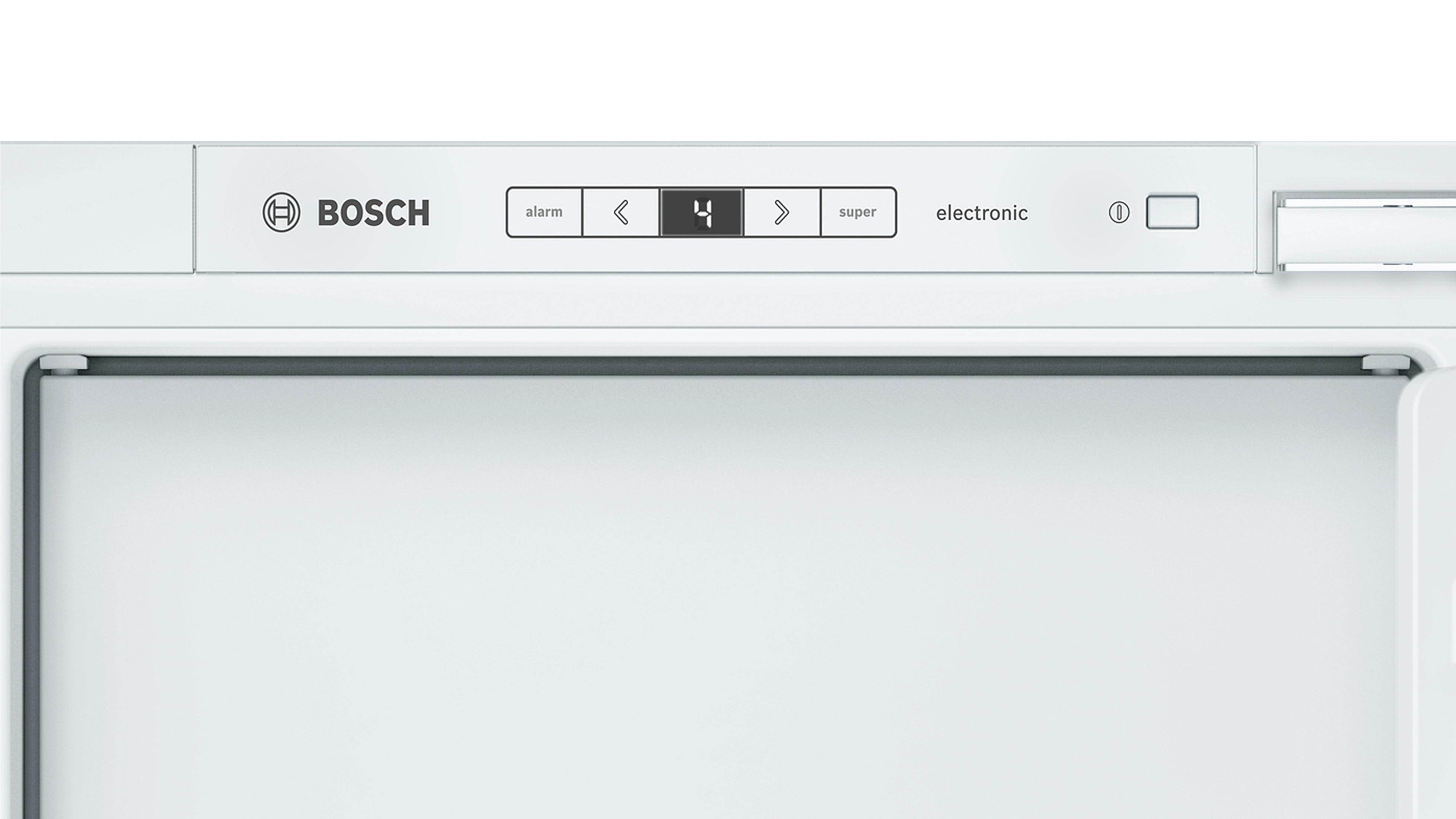 Weißes Kühlschrank-Bedienfeld. Zeigt das Bosch-Logo, die Temperatur und Steuertasten an.