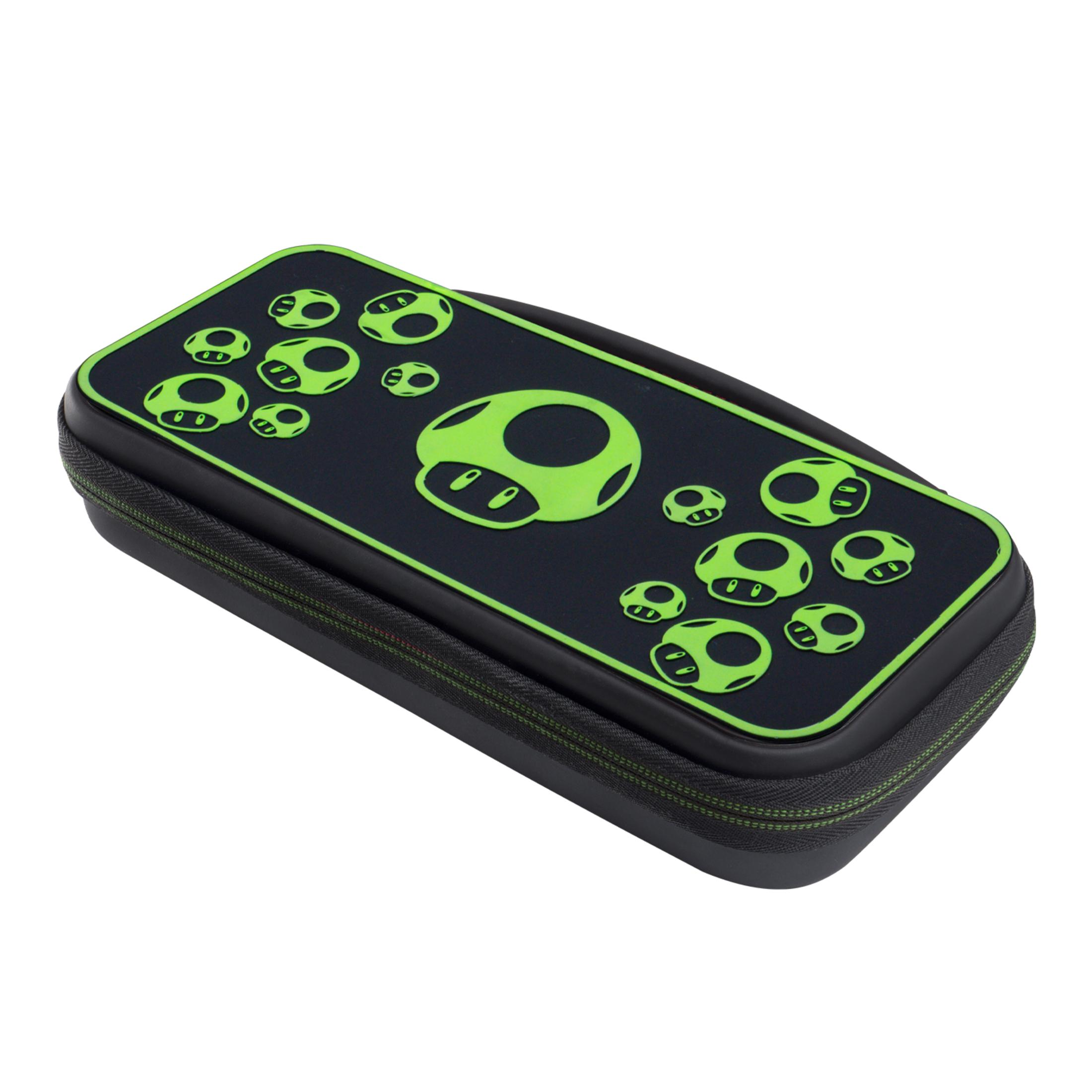 Schwarze Switch-Hülle mit grünem Pilz-Design. Reißverschluss, mit Griff, schräg gesehen.